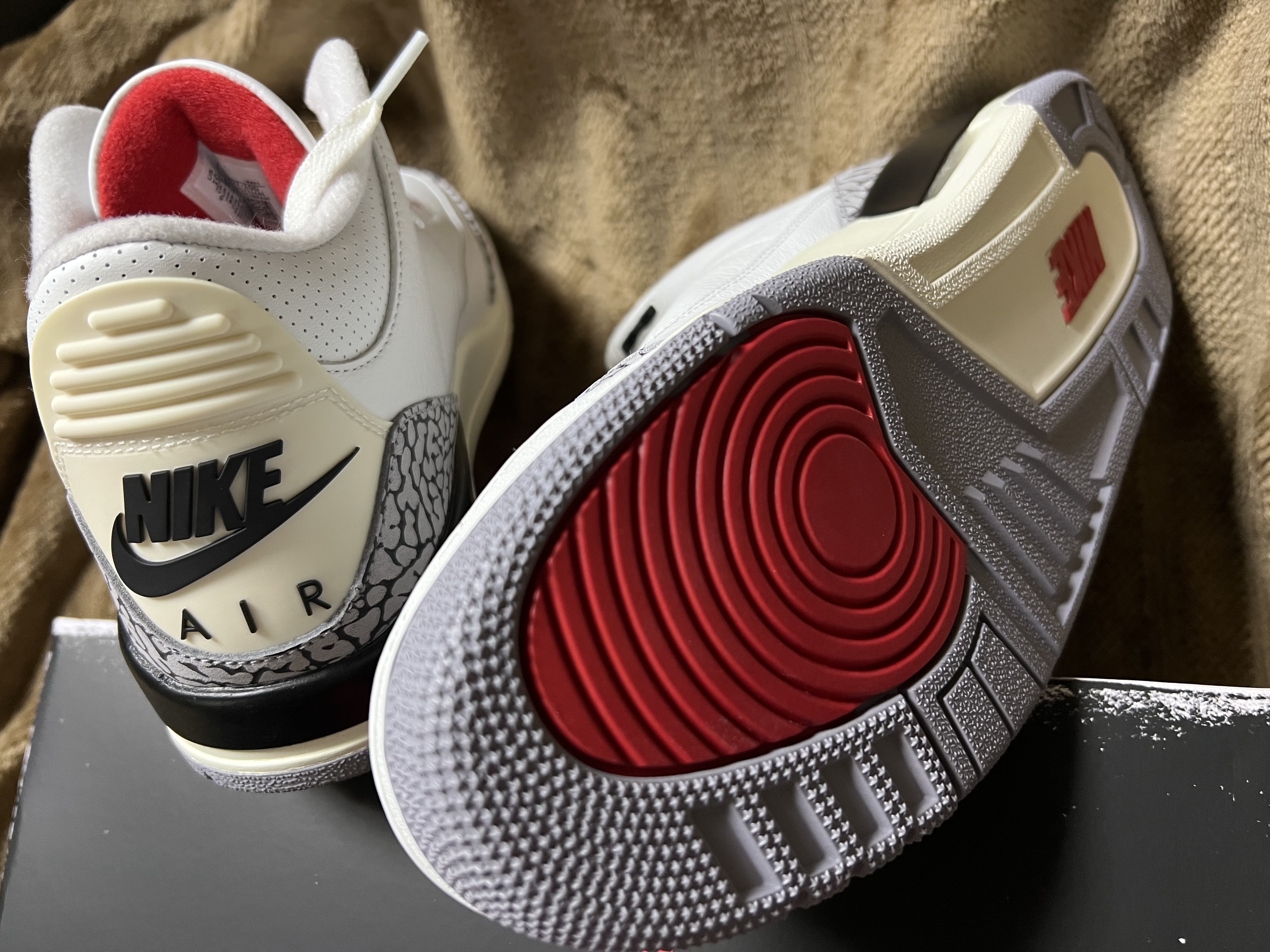 Jordan 3 Retro White Cement Reimagined 착용 스타일