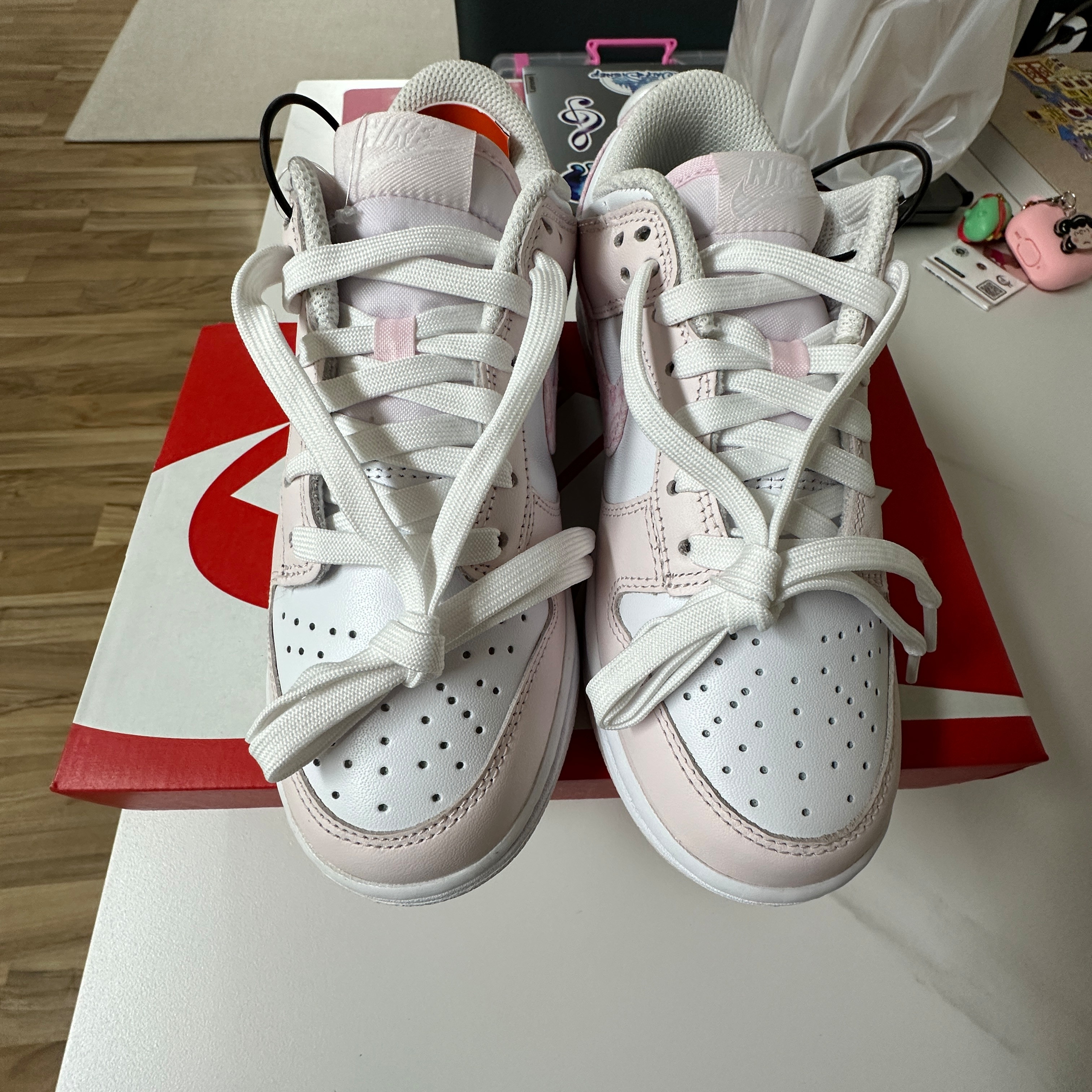 (W) Nike Dunk Low Pearl Pink 착용 스타일