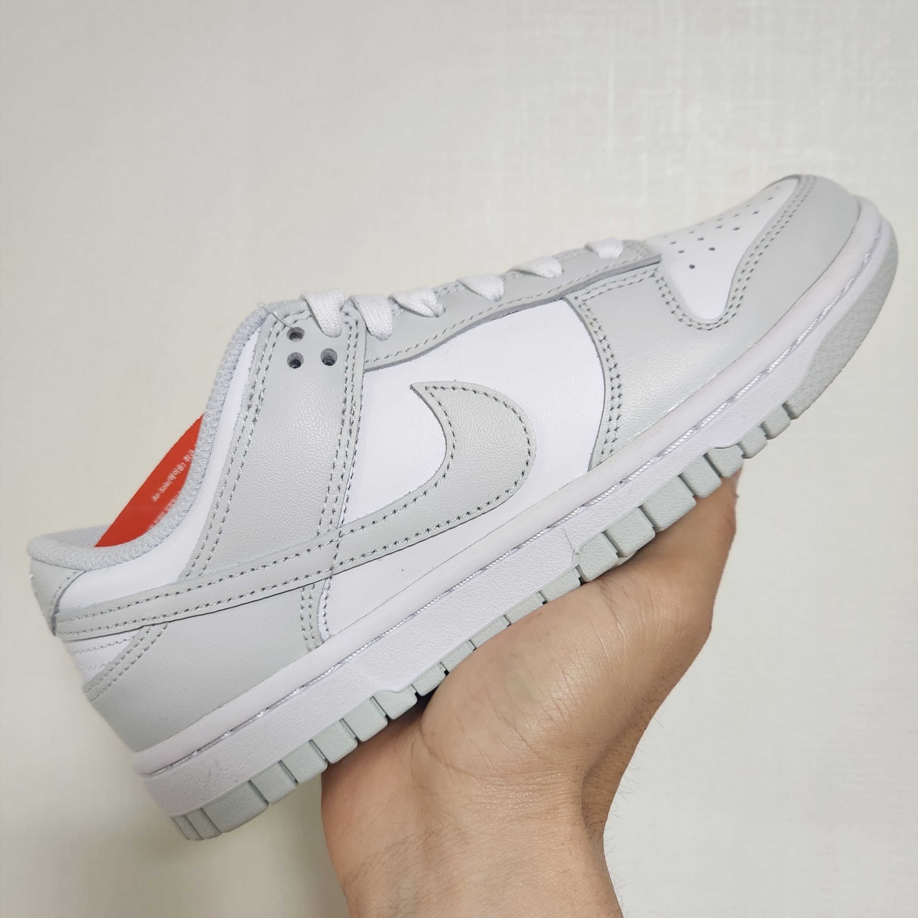(W) Nike Dunk Low Photon Dust 착용 스타일