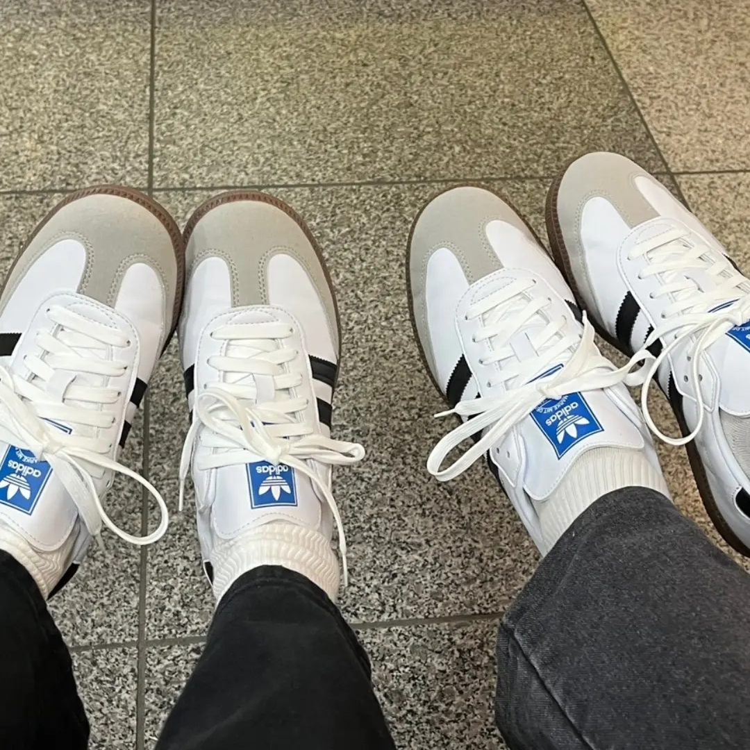 Adidas Samba Vegan White Black 착용 스타일 - 2
