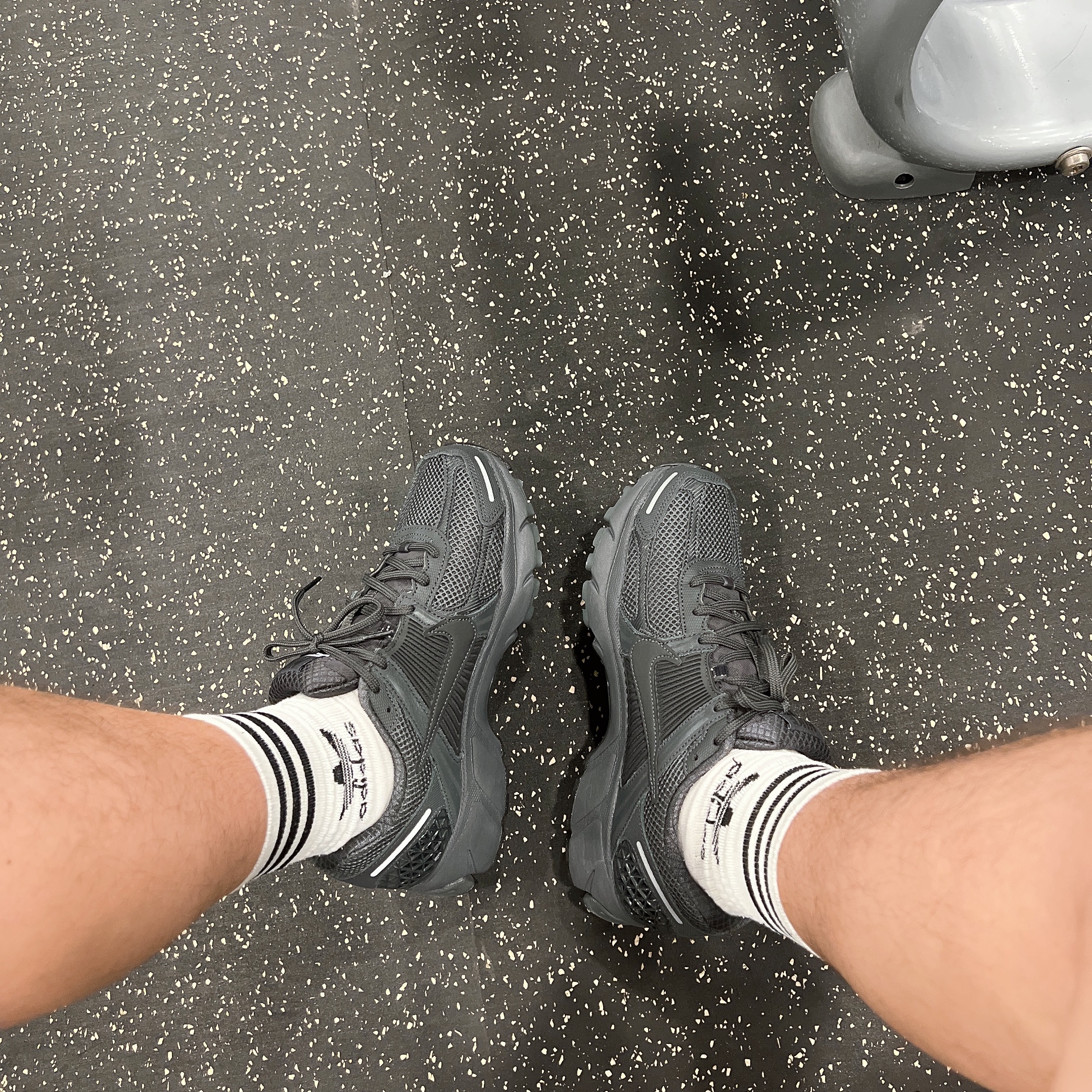Nike Zoom Vomero 5 SP Anthracite 2023 착용 스타일