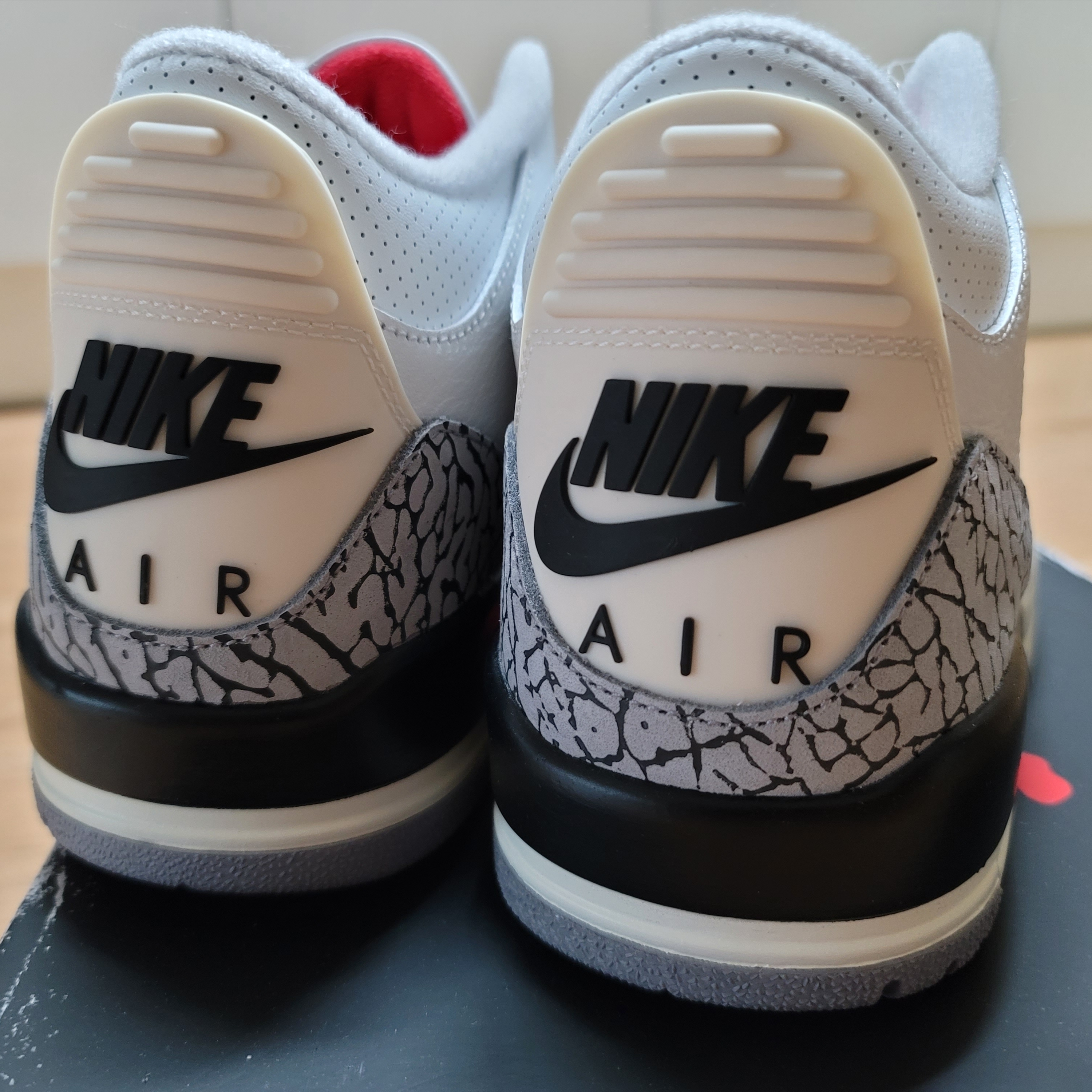 Jordan 3 Retro White Cement Reimagined 착용 스타일 - 2