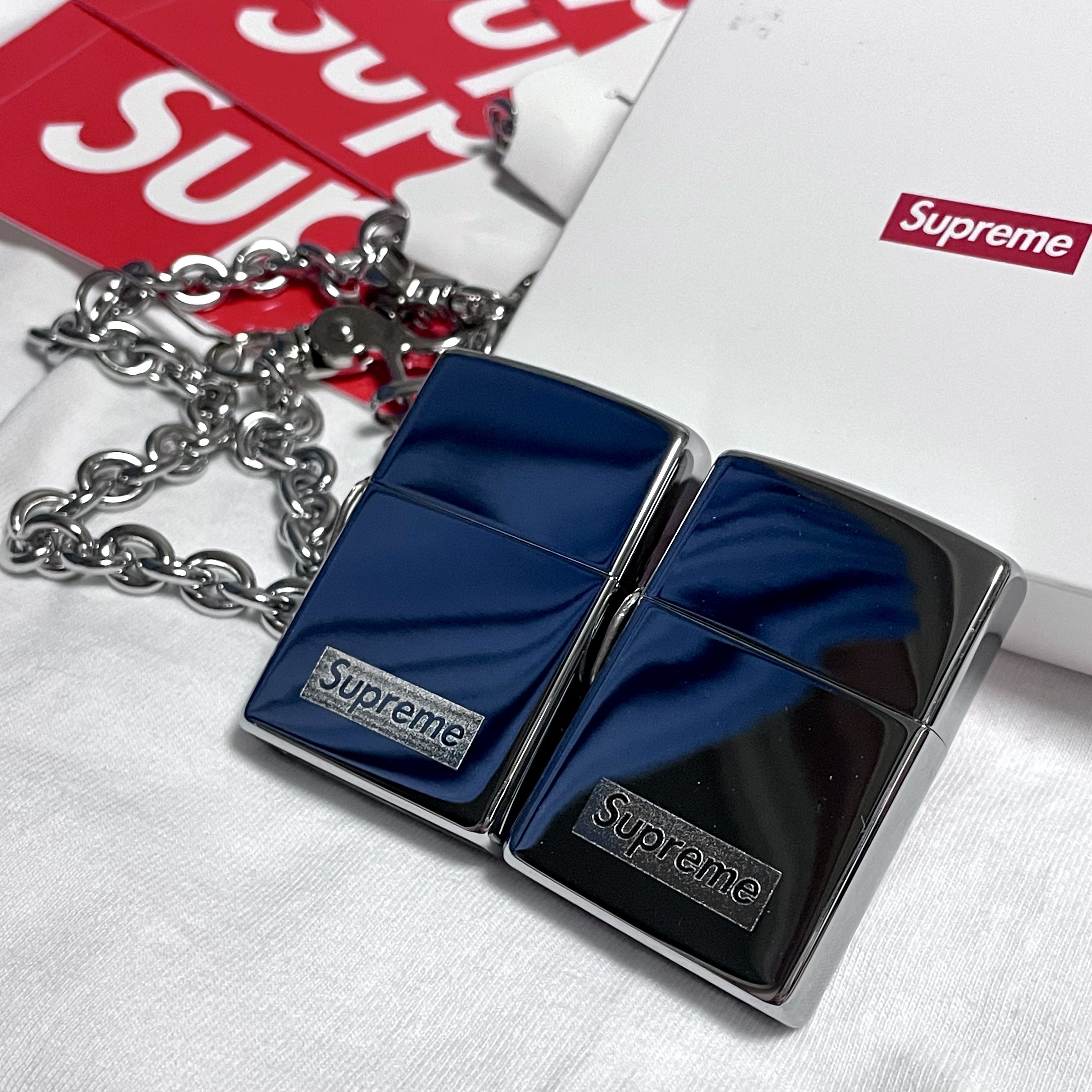 Supreme Chain Zippo Silver - 23SS 착용 스타일