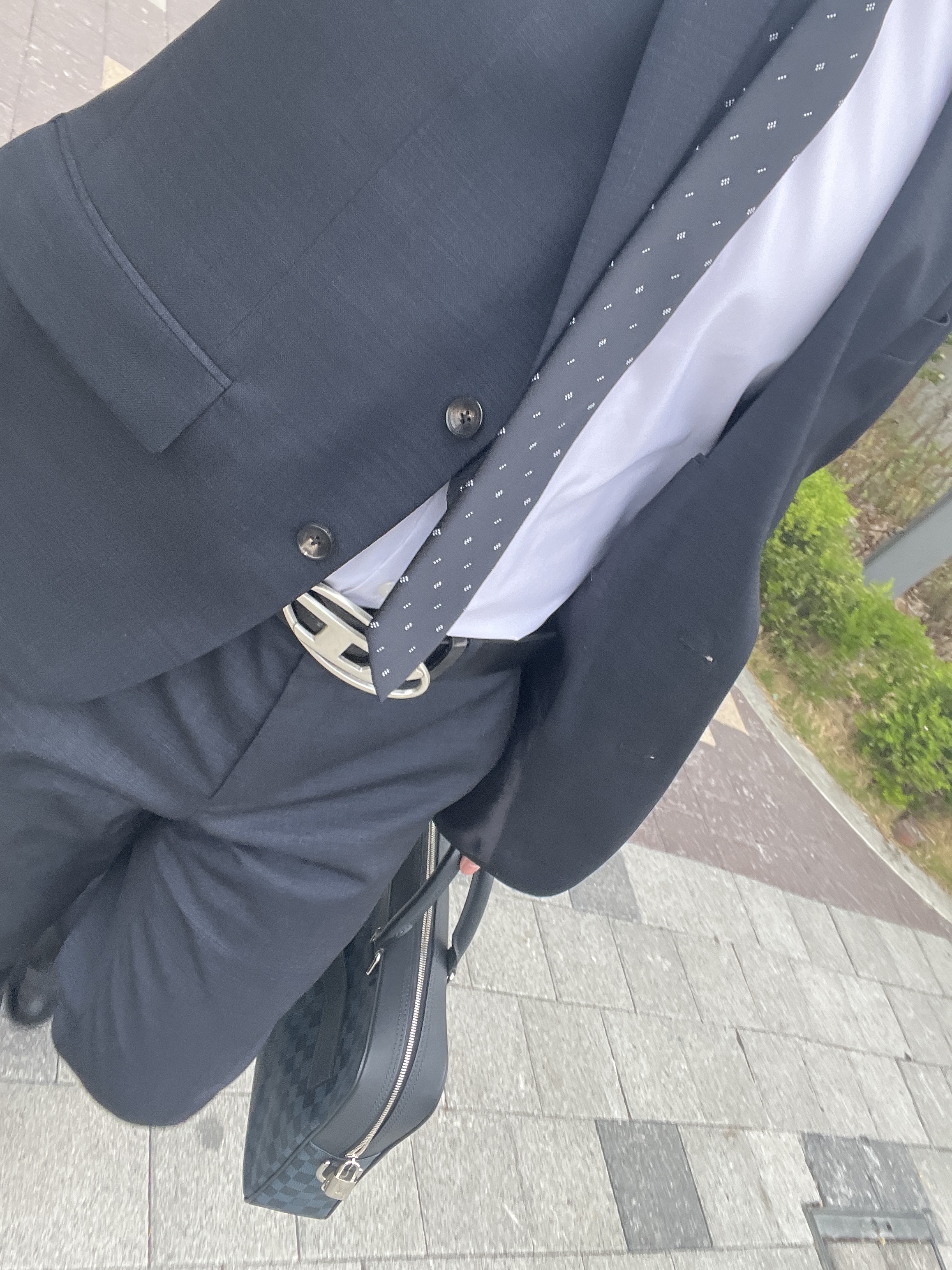 Diesel B-1DR Leather Belt with D Buckle Black 착용 스타일 - 2