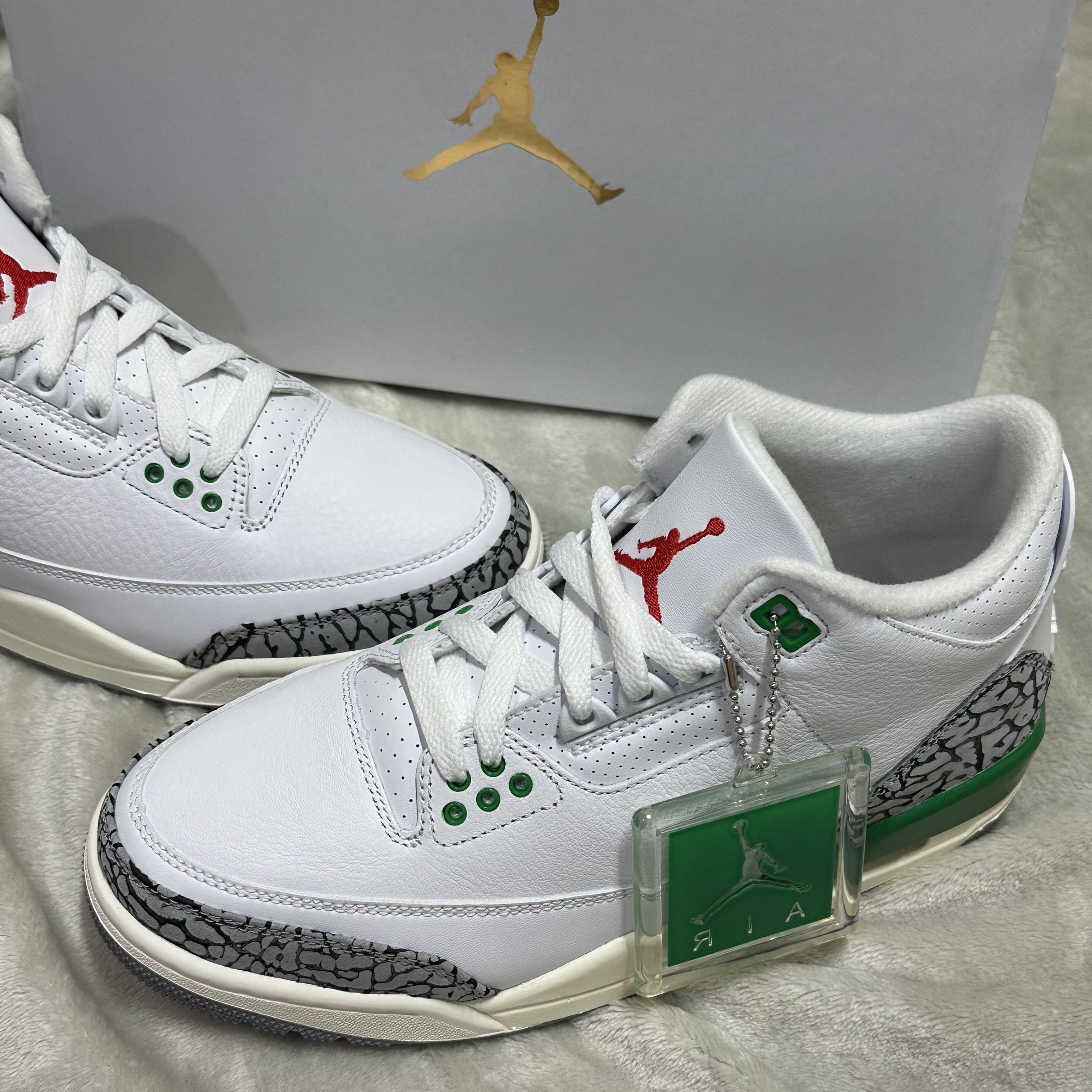 (W) Jordan 3 Retro Lucky Green 착용 스타일 - 1