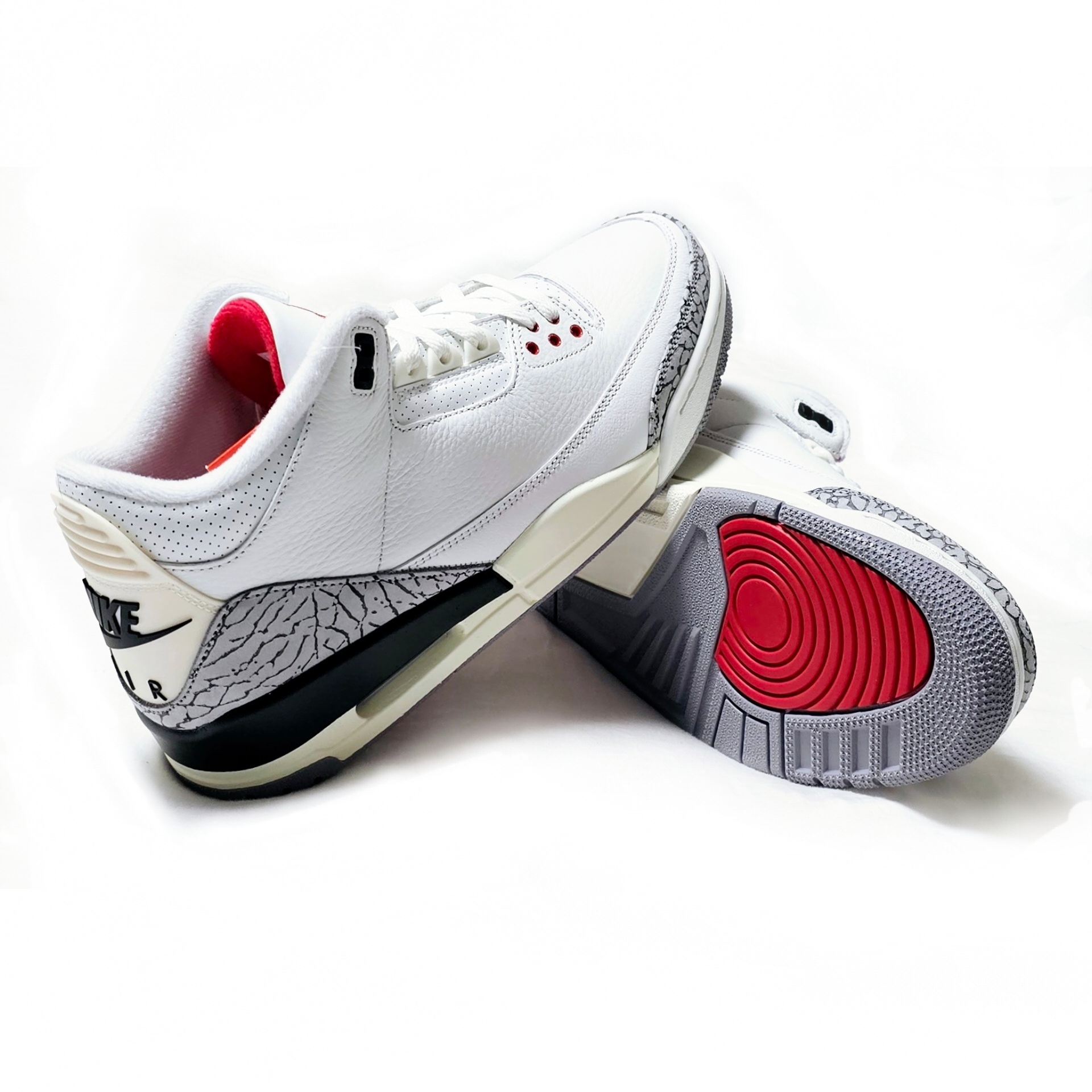 Jordan 3 Retro White Cement Reimagined 착용 스타일 - 3
