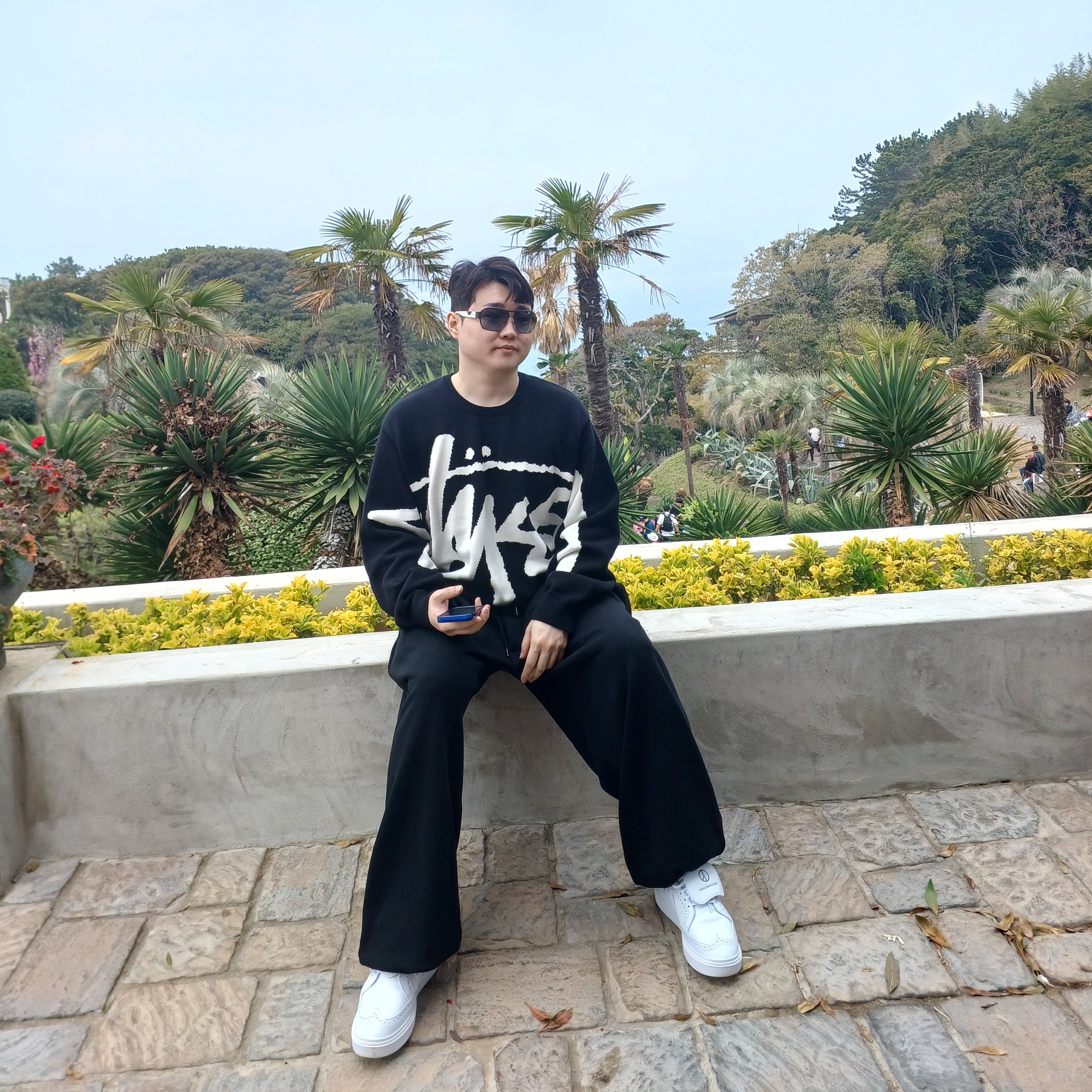 Nike x Peaceminusone Kwondo1 White, Stussy Stock Sweater Black 착용 스타일
