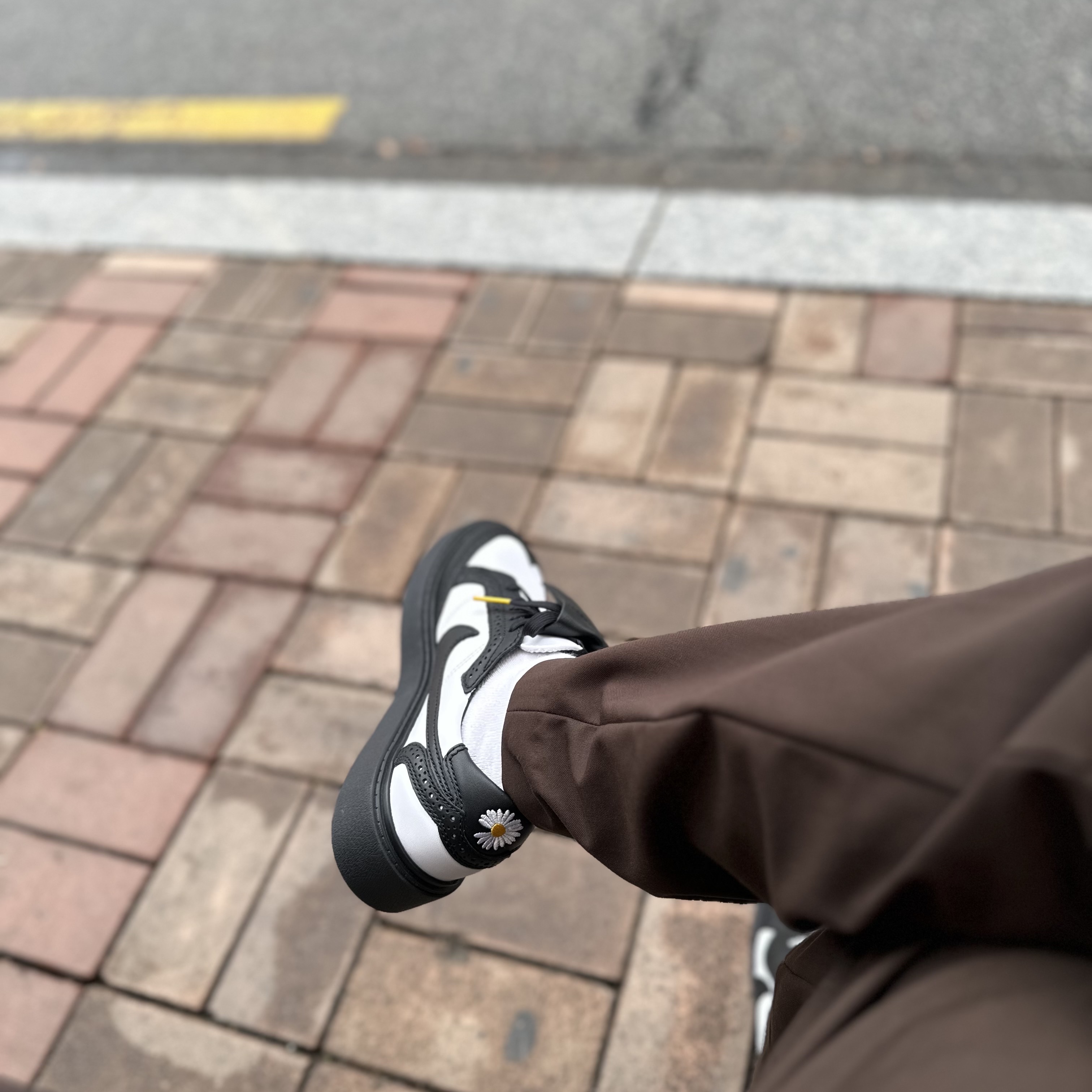 Nike x Peaceminusone Kwondo1 Black and White 착용 스타일 - 2