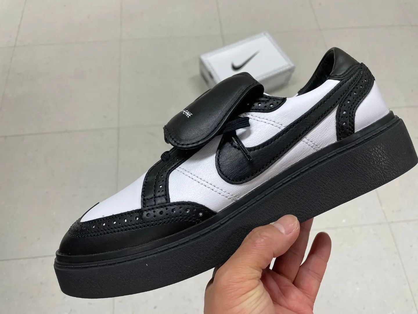 Nike x Peaceminusone Kwondo1 Black and White 착용 스타일 - 1