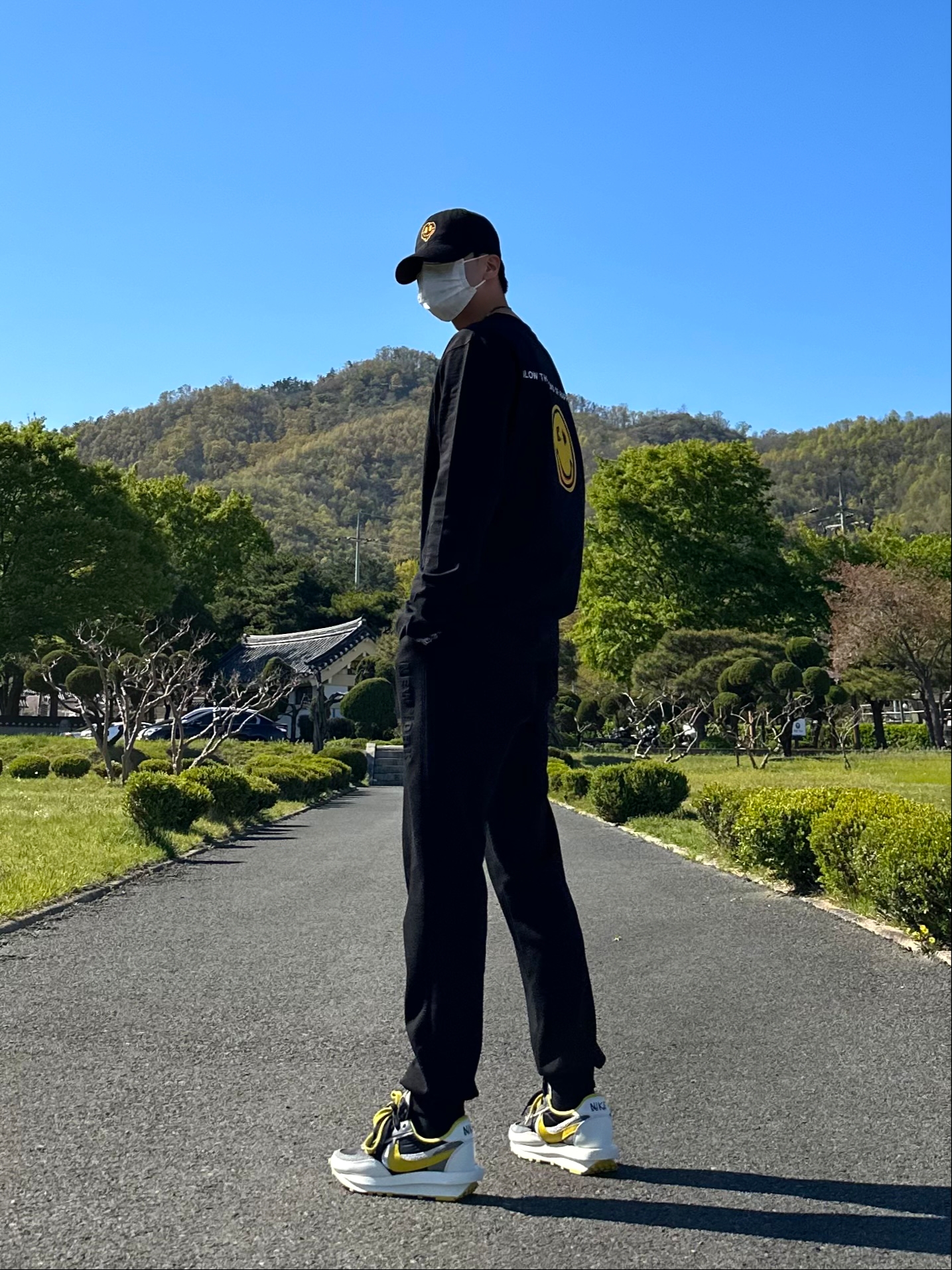 Nike x Sacai x Undercover LDWaffle Black Bright Citron 착용 스타일 - 2
