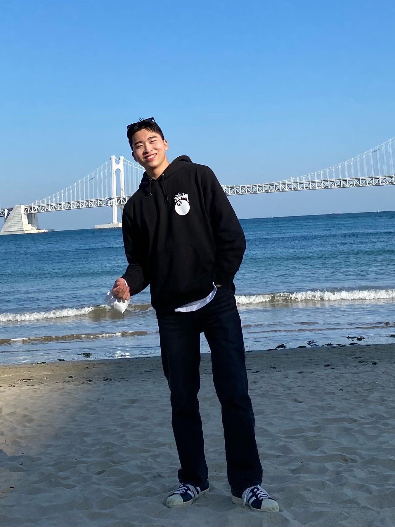 Stussy 8 Ball Hoodie Black - 21SS, Adidas Superstar Premium Black White 착용 스타일 - 1