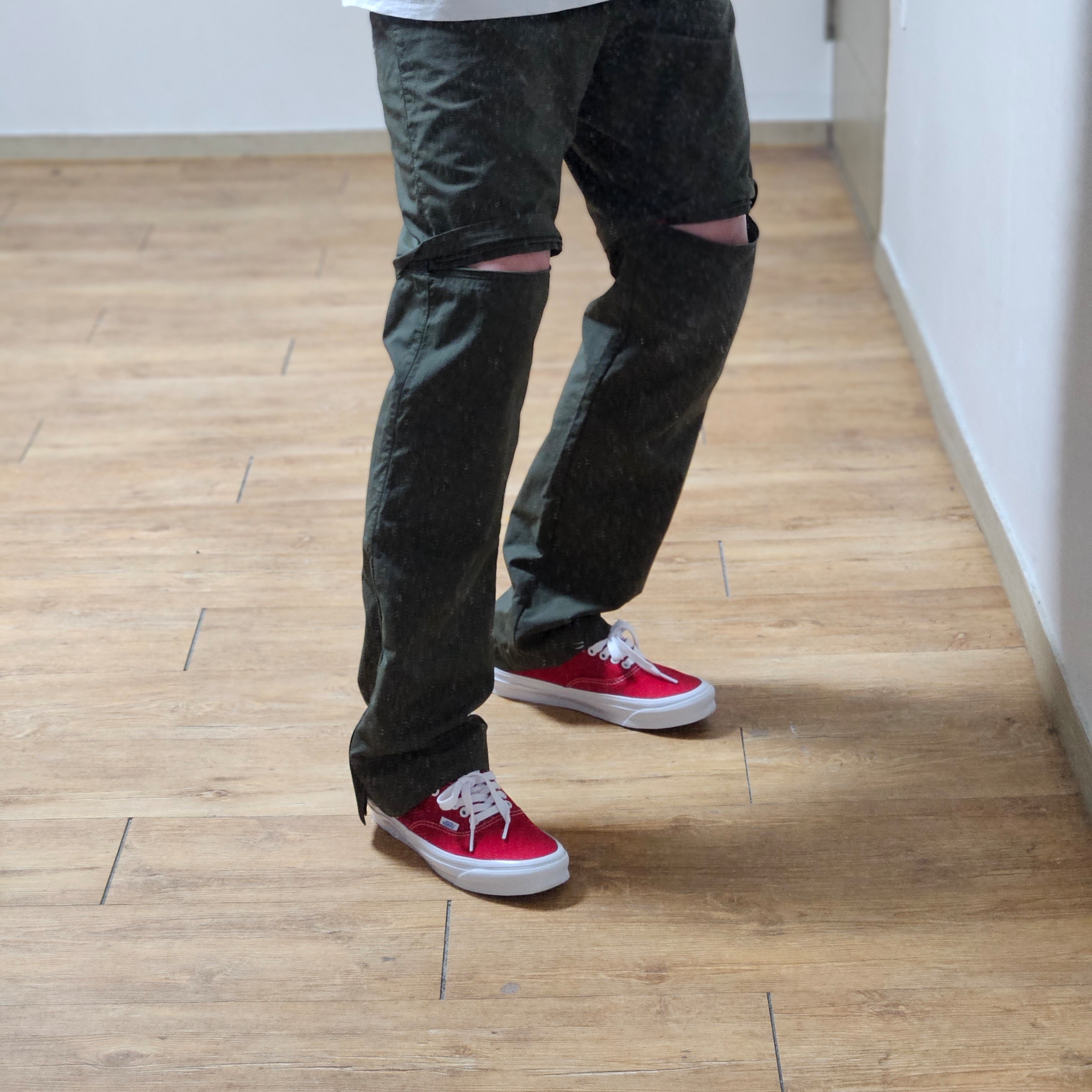 Vans Vault OG Authentic LX Red 착용 스타일 - 1