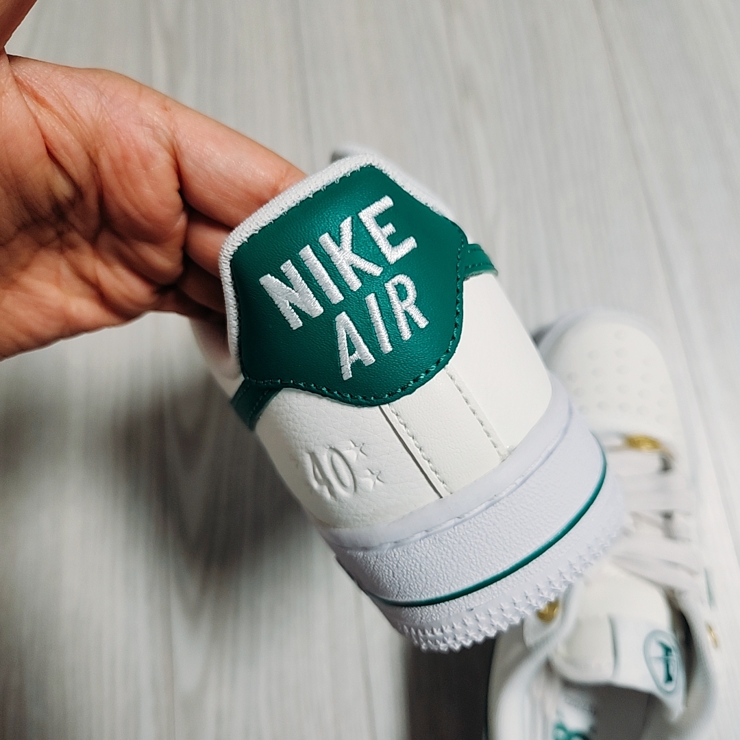 (W) Nike Air Force 1 '07 SE 40th Anniversary Join Forces Sail Malachite 착용 스타일 - 3