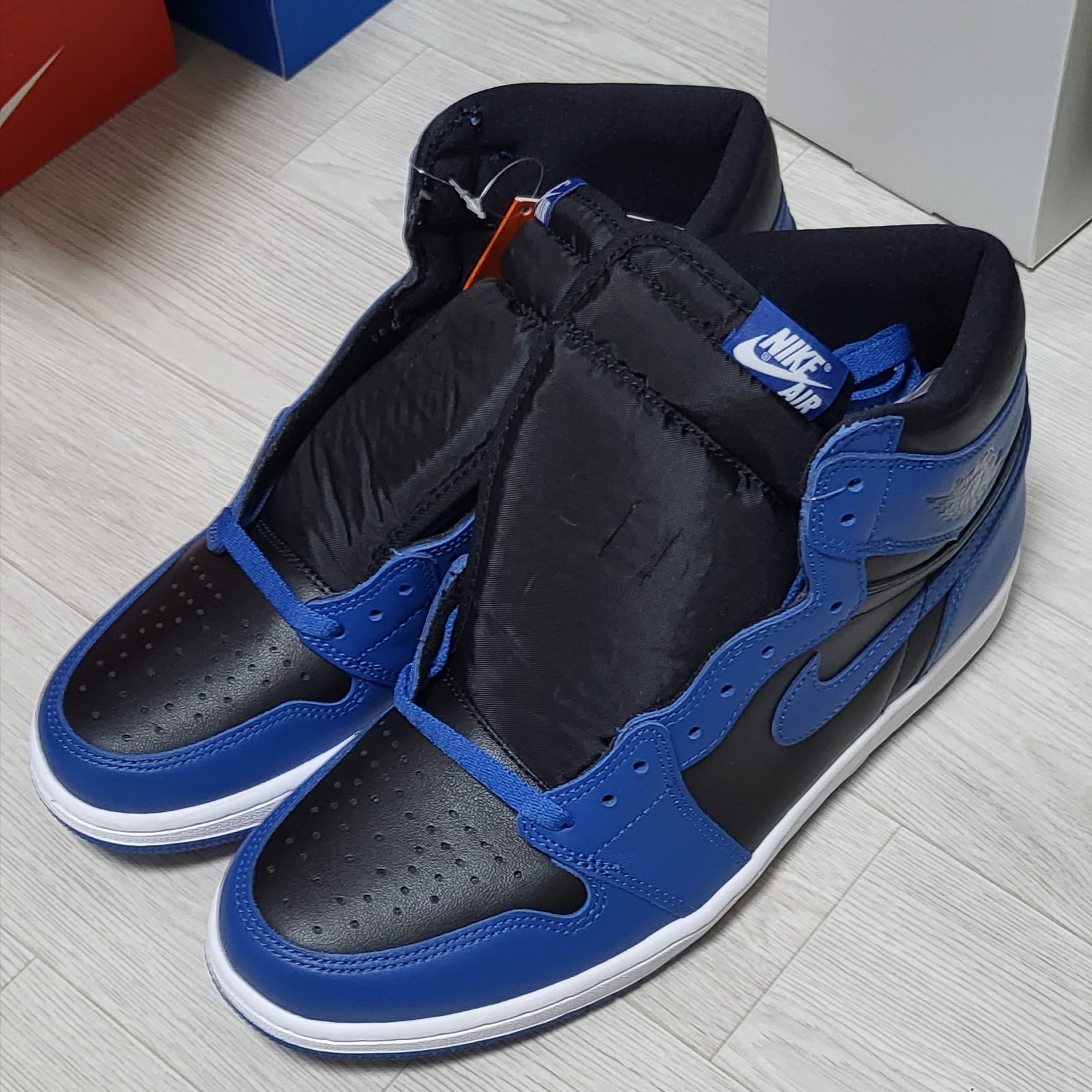 (W) Jordan 1 Low White Dark Marina Blue, Nike Dunk Low Retro QS Argon 착용 스타일 - 4