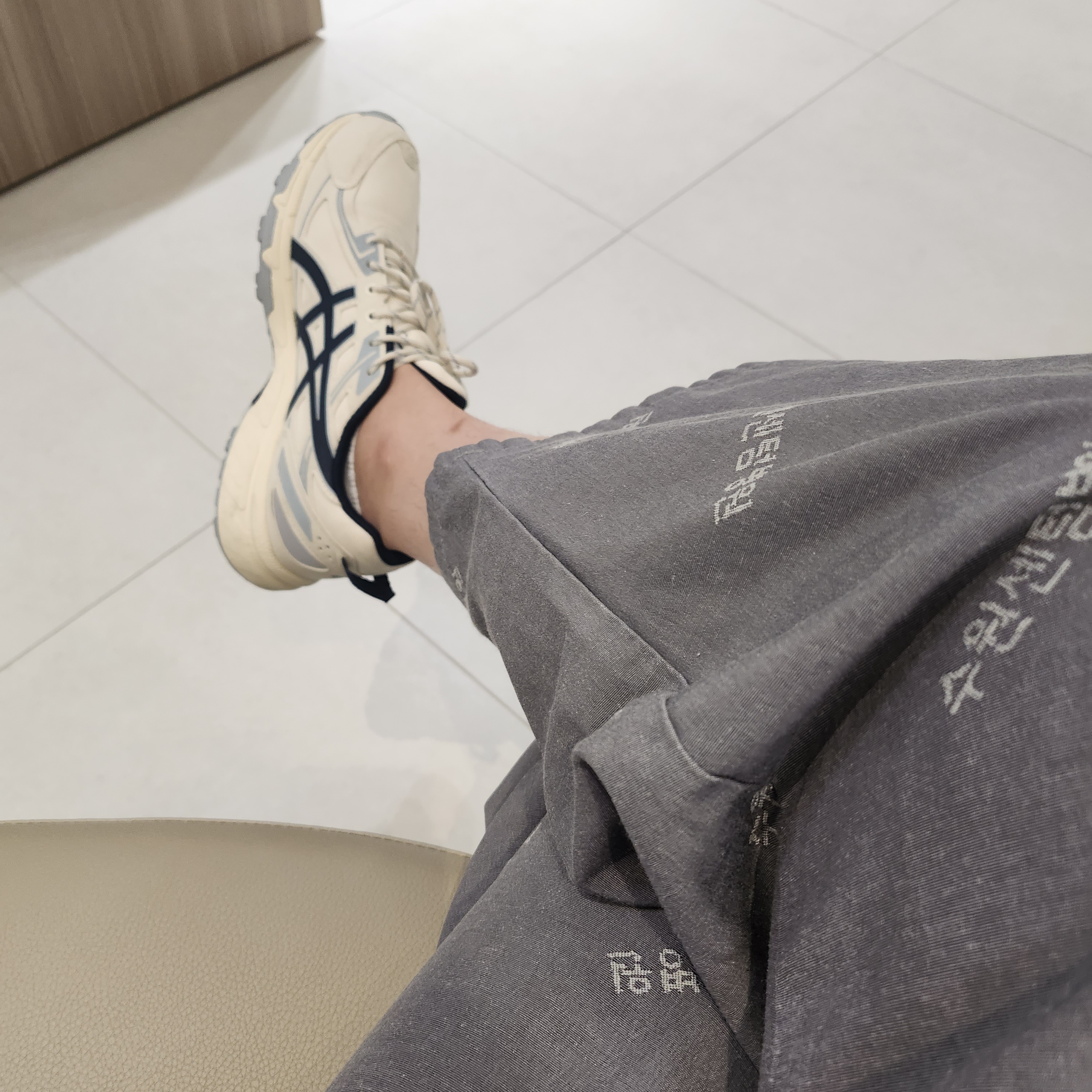 Asics Gel-Venture 6 SPS Birch French Blue 착용 스타일
