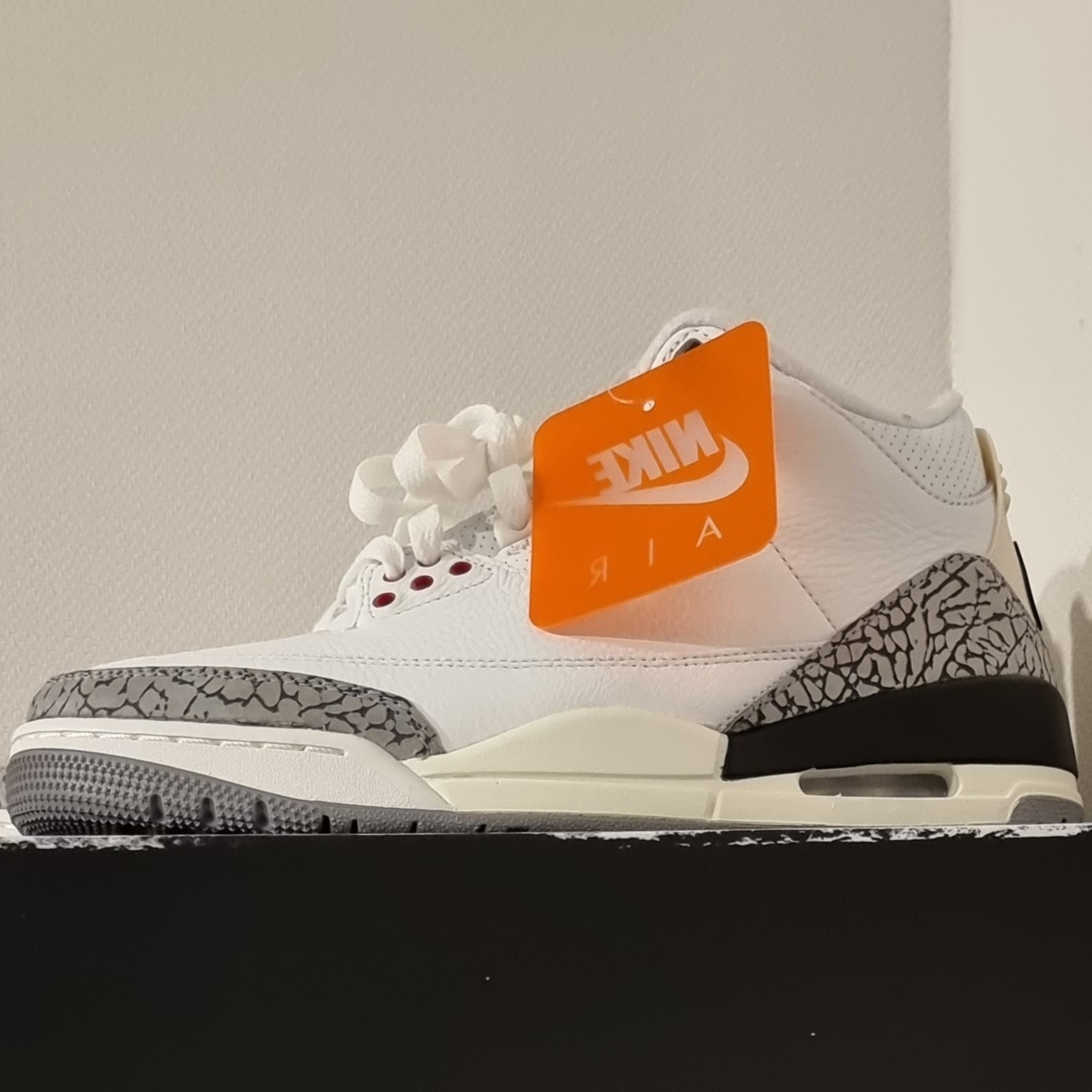 Jordan 3 Retro White Cement Reimagined 착용 스타일