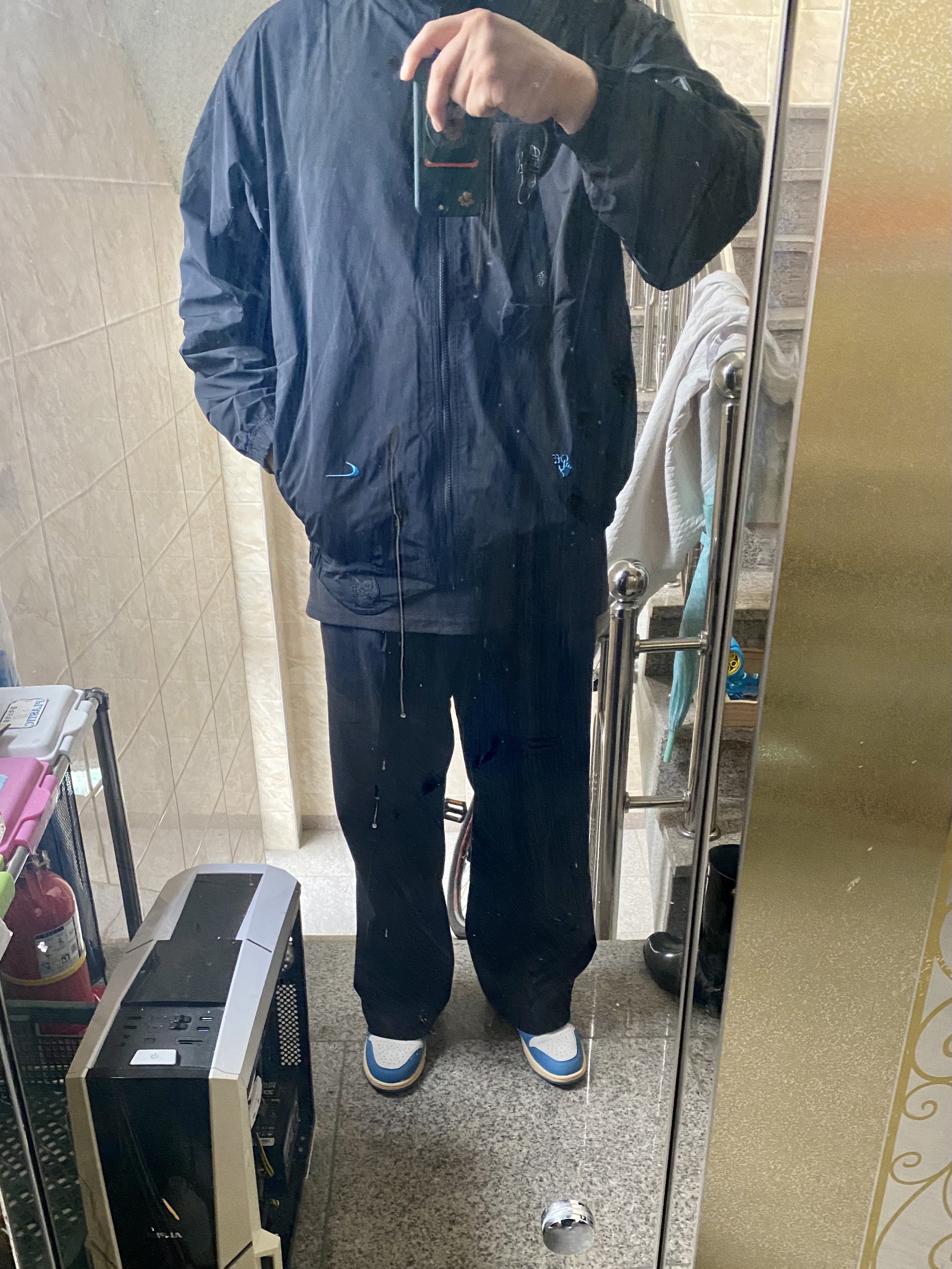 Jordan 1 Low SE Tokyo 96, Nike x Off-White NRG Track Suit Black - Asia 착용 스타일