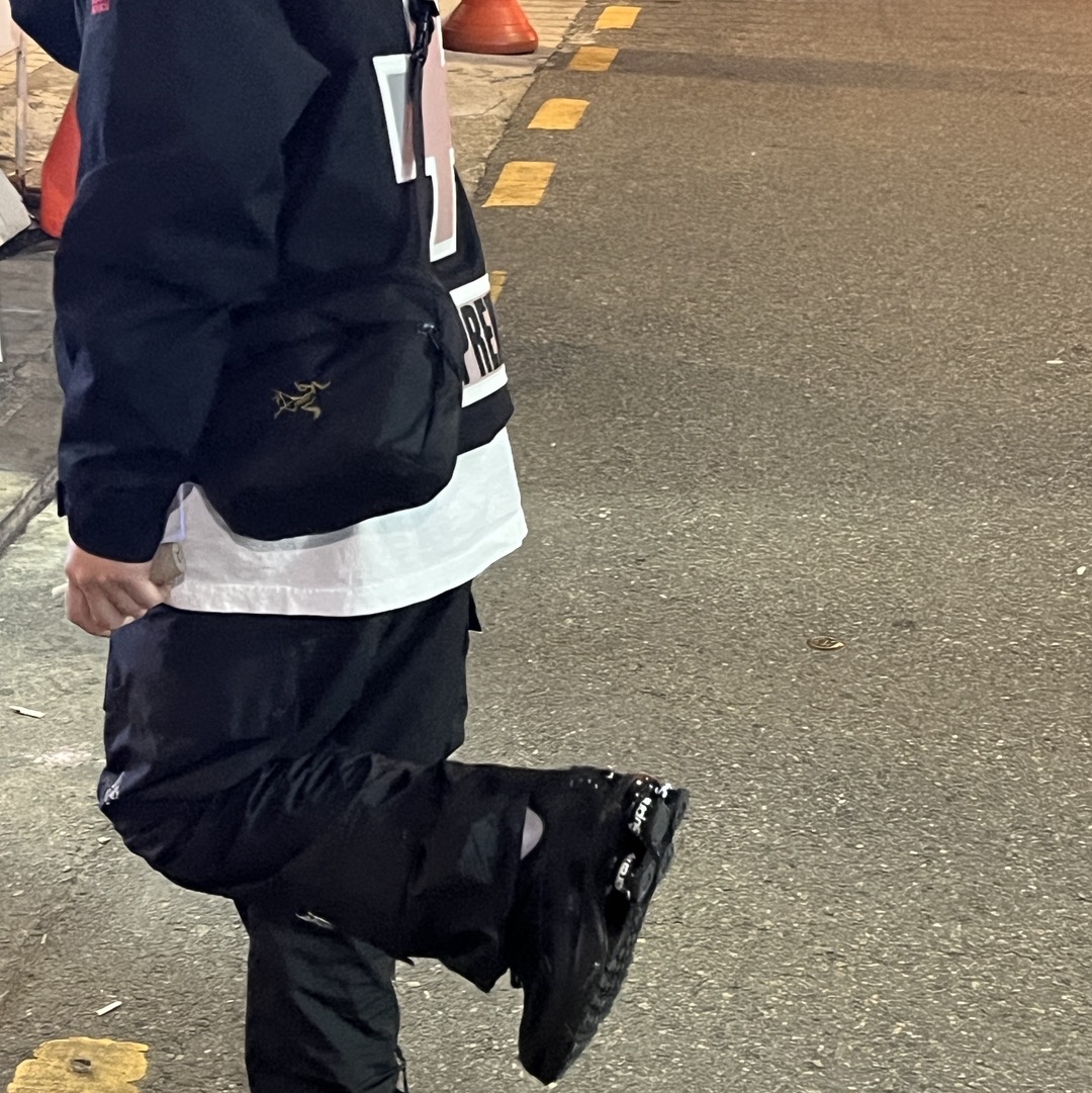 Nike x Supreme Shox Ride 2 SP Black, Supreme x The North Face Summit Series Rescue Mountain Pro Jacket Black - 22SS 착용 스타일