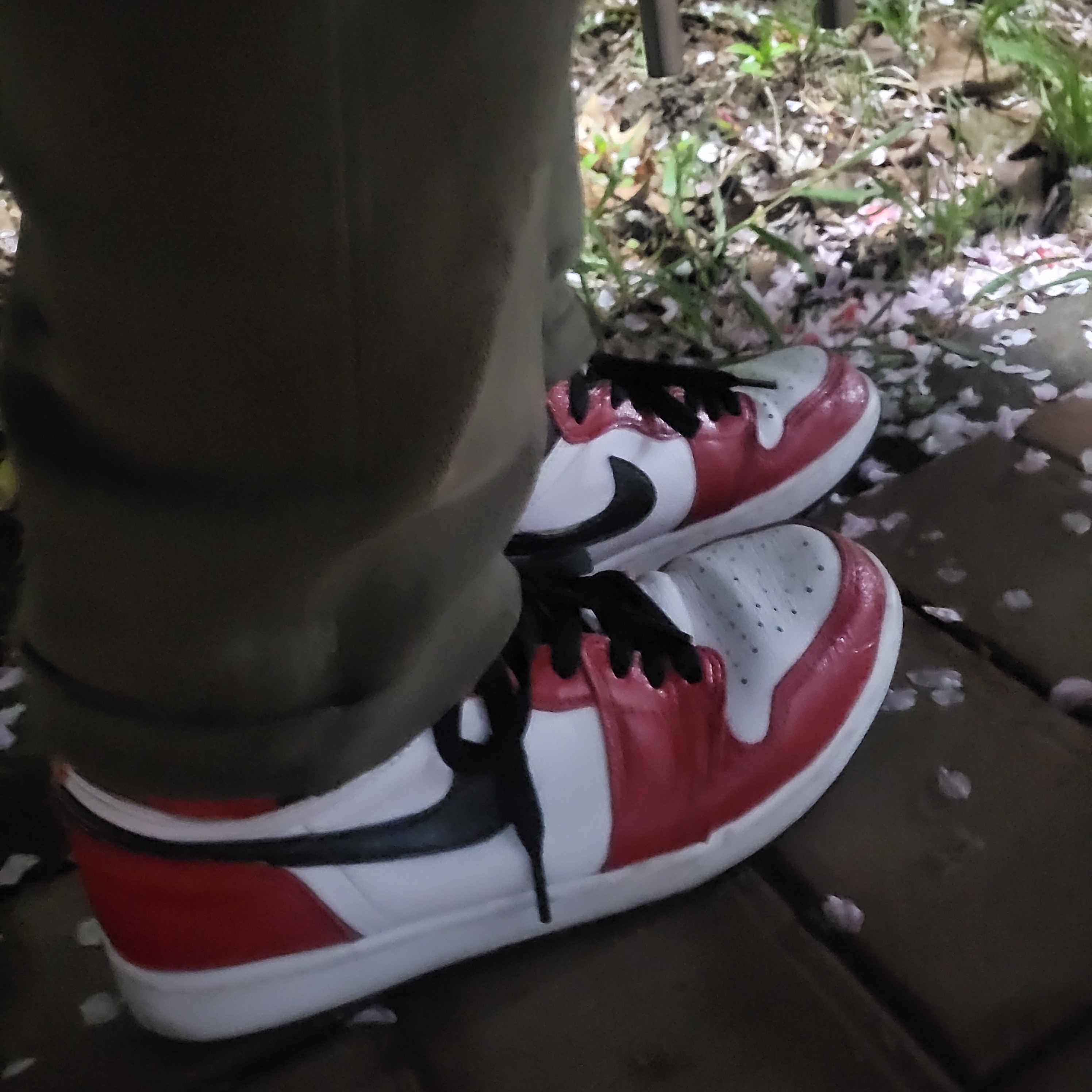 Jordan 1 Retro High OG Light Fusion Red 착용 스타일