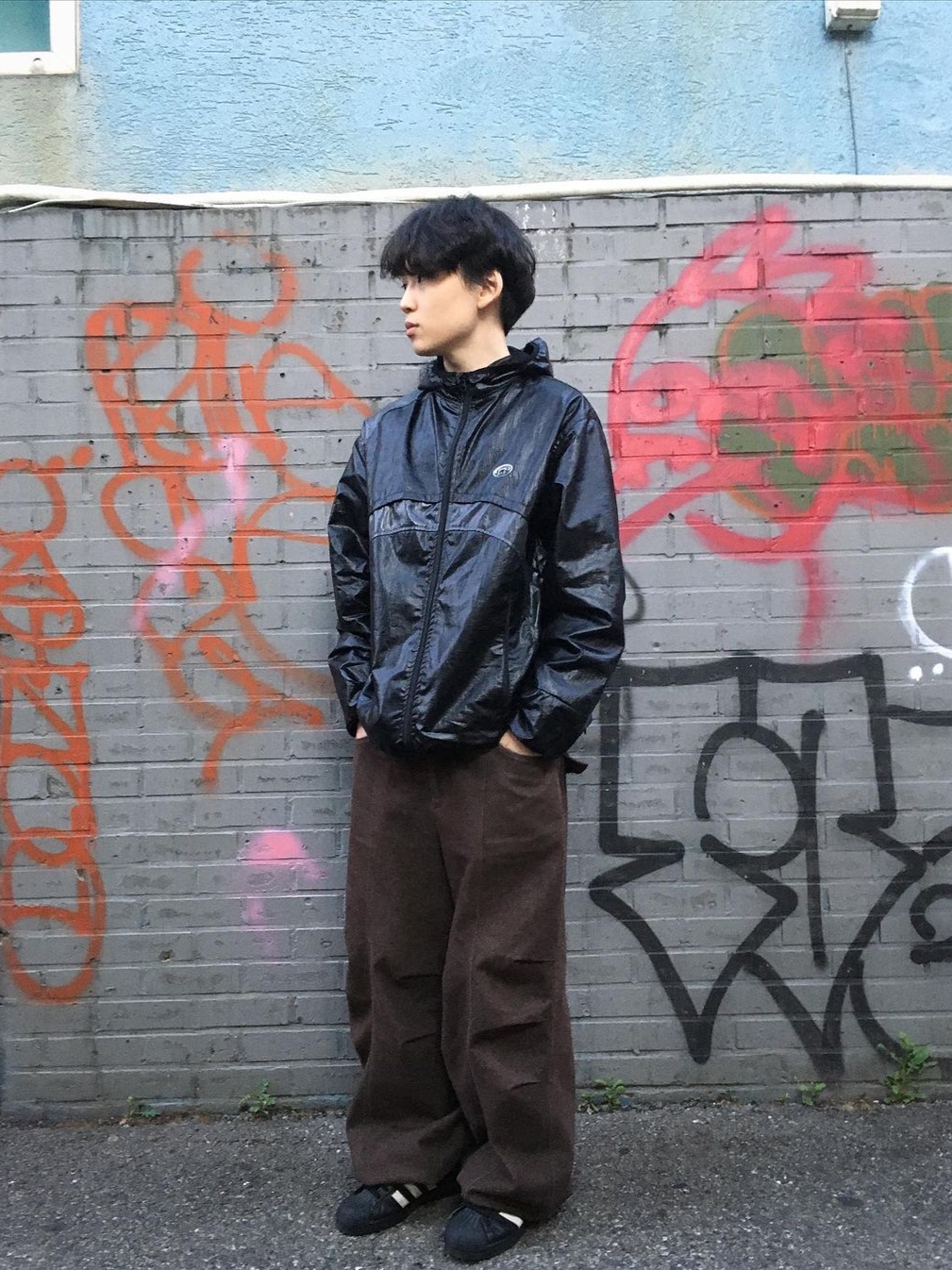 Art Of Field Glossy Colourway Jacket Black 착용 스타일 - 2