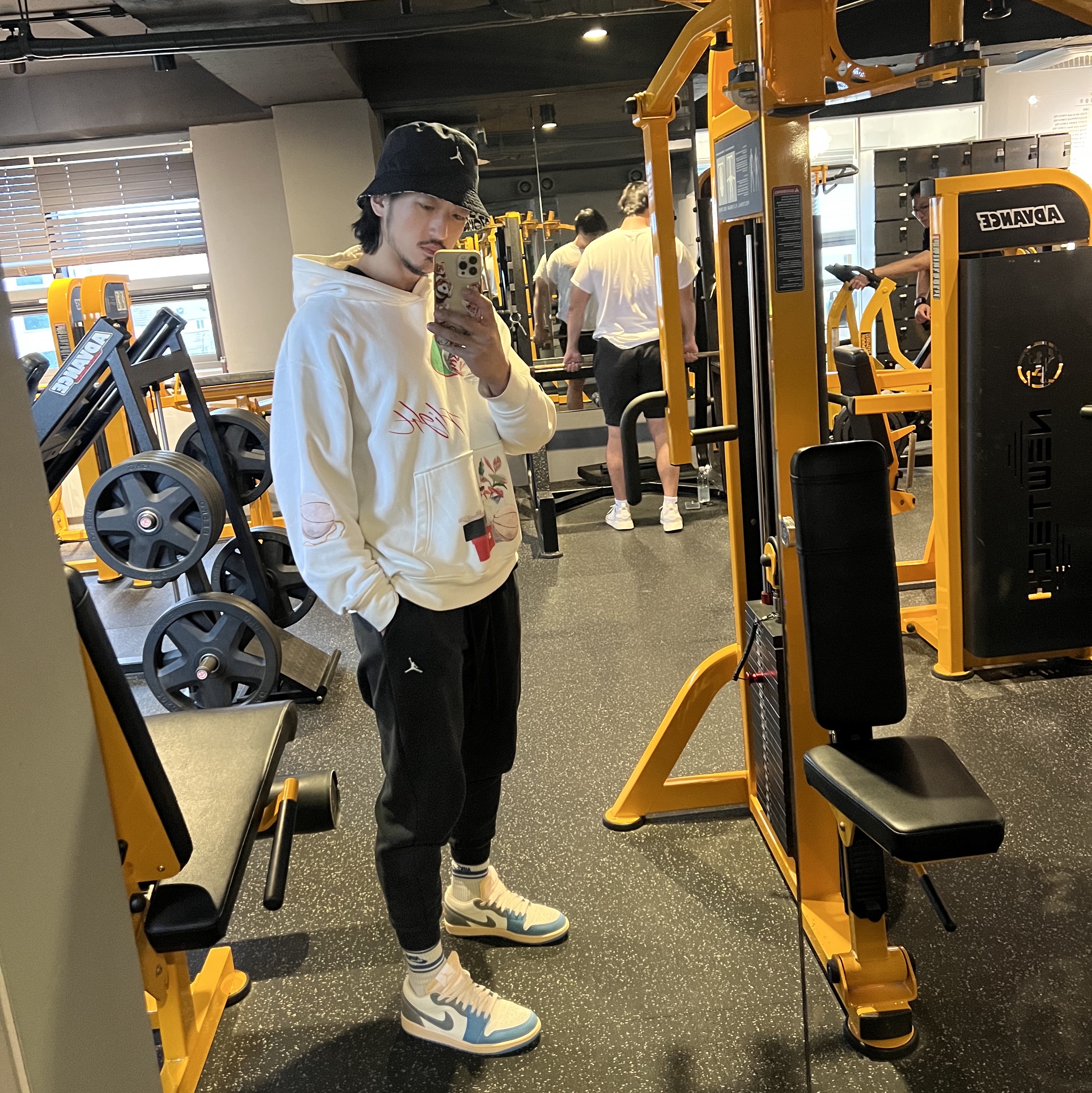 Jordan 1 Low SE Tokyo 96, Jordan Flight Artist Series By Jacob Rochester Fleece Pullover Hoodie Sail - Asia 착용 스타일
