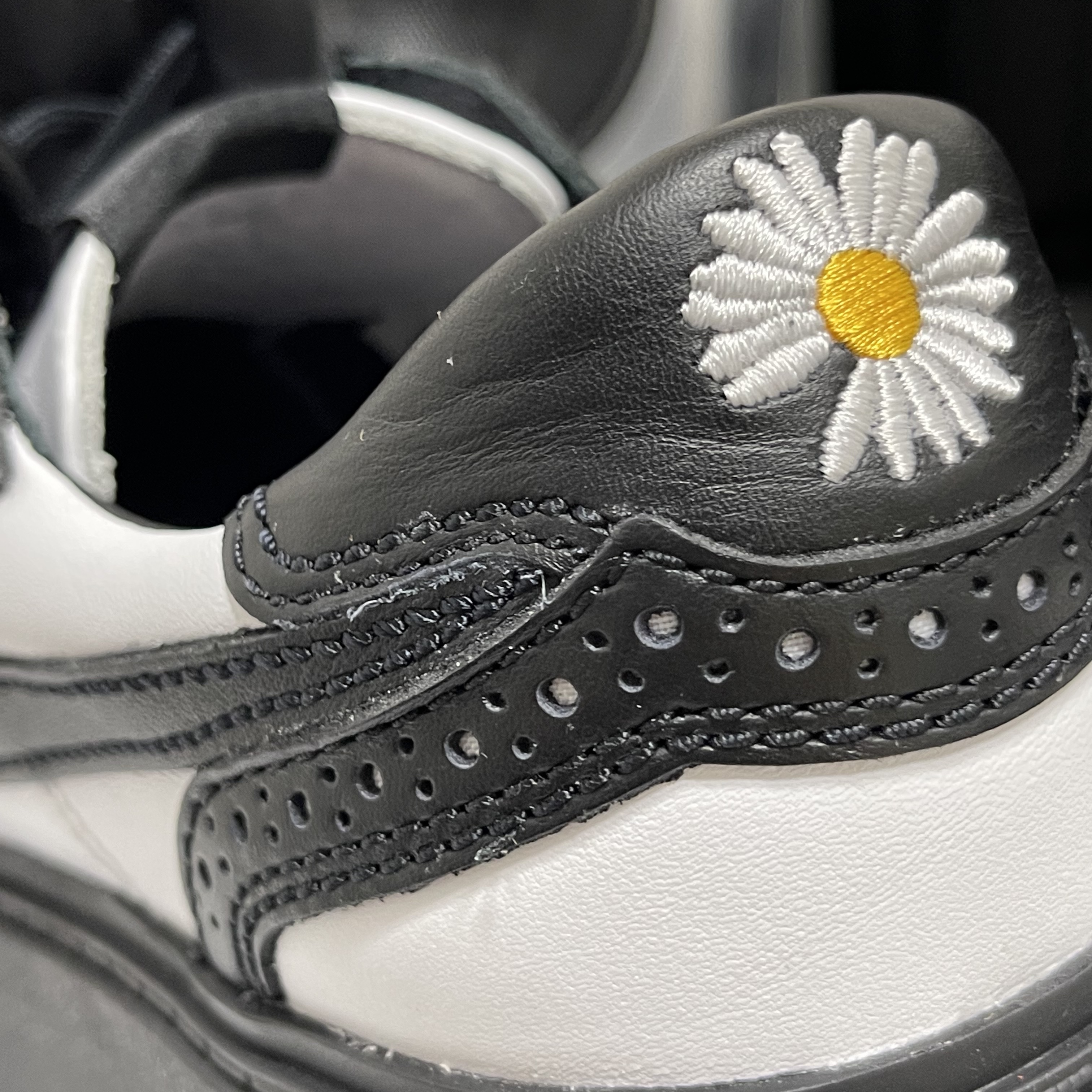Nike x Peaceminusone Kwondo1 Black and White 착용 스타일 - 2