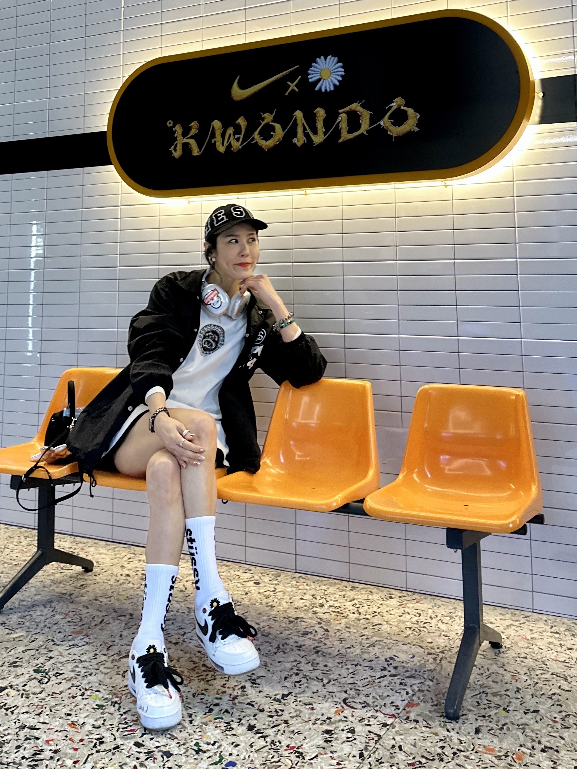 Stussy Helvetica Crew Socks White Black, Nike x Peaceminusone Air Force 1 Low Para-Noise 2.0 착용 스타일 - 2