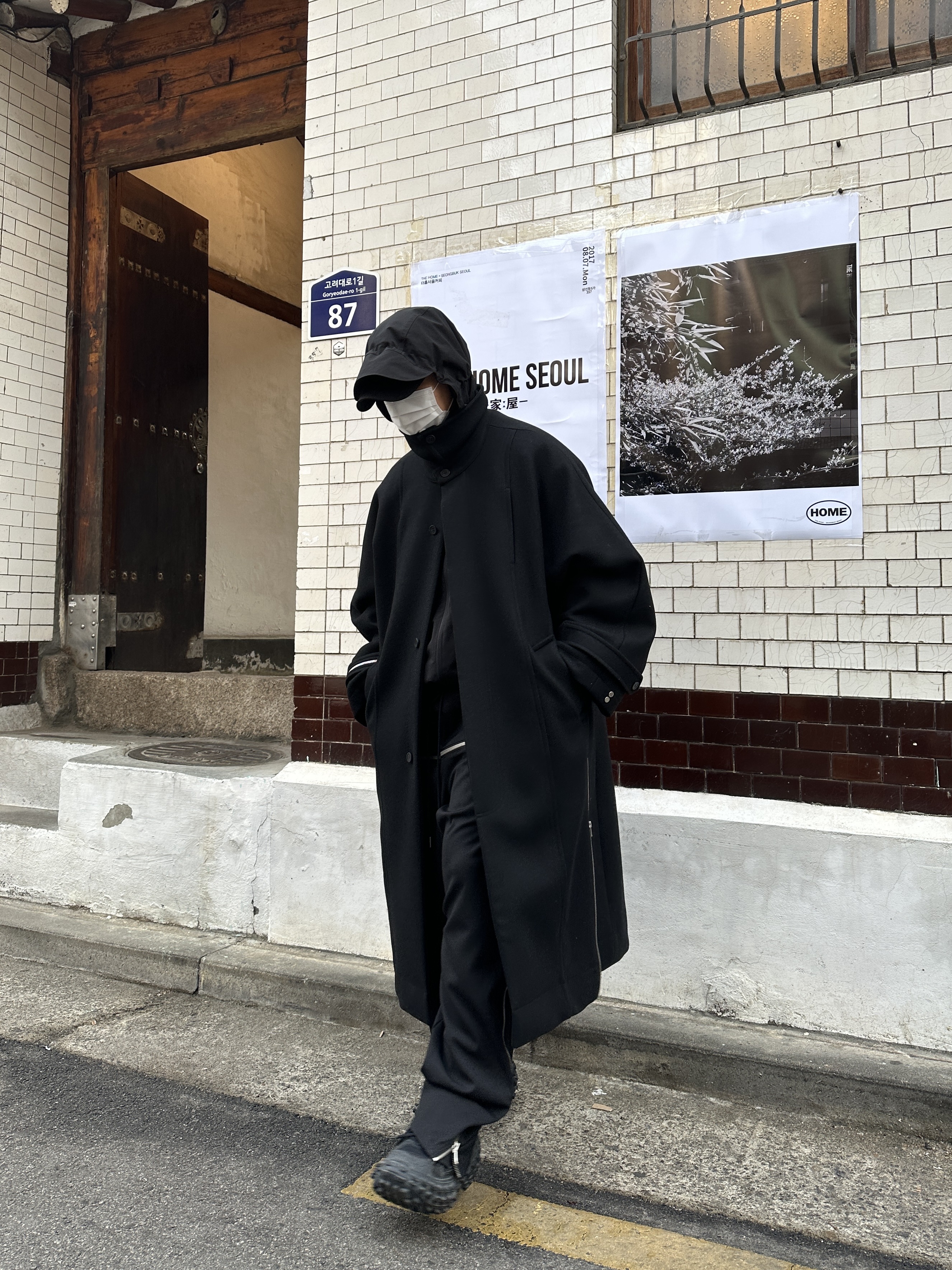 Balenciaga Defender Sneakers Black 착용 스타일 - 3