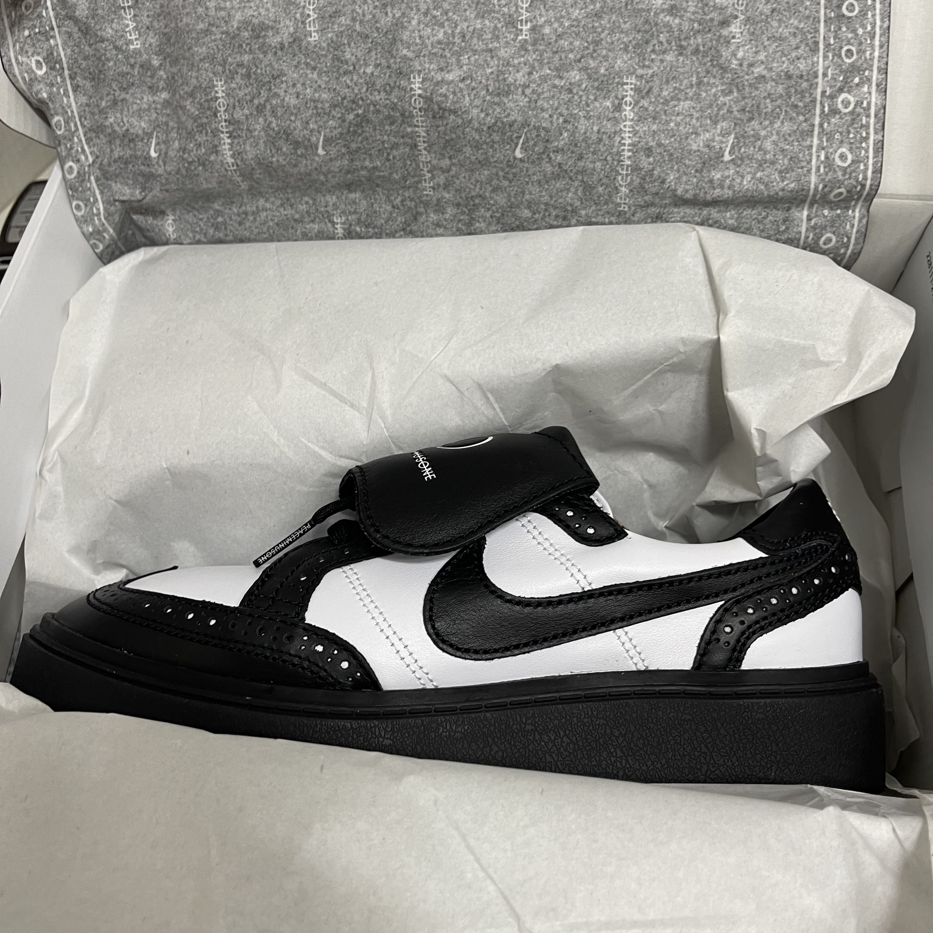 Nike x Peaceminusone Kwondo1 Black and White 착용 스타일 - 4