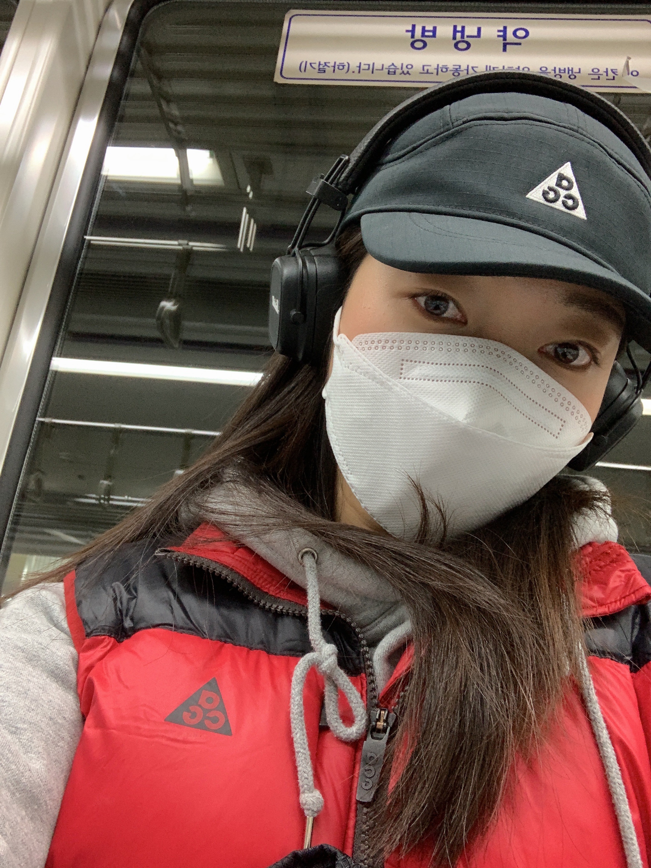 Marshall Major IV Black (Korean Ver.), Nike NRG ACG Tailwind Cap Black 착용 스타일 - 1