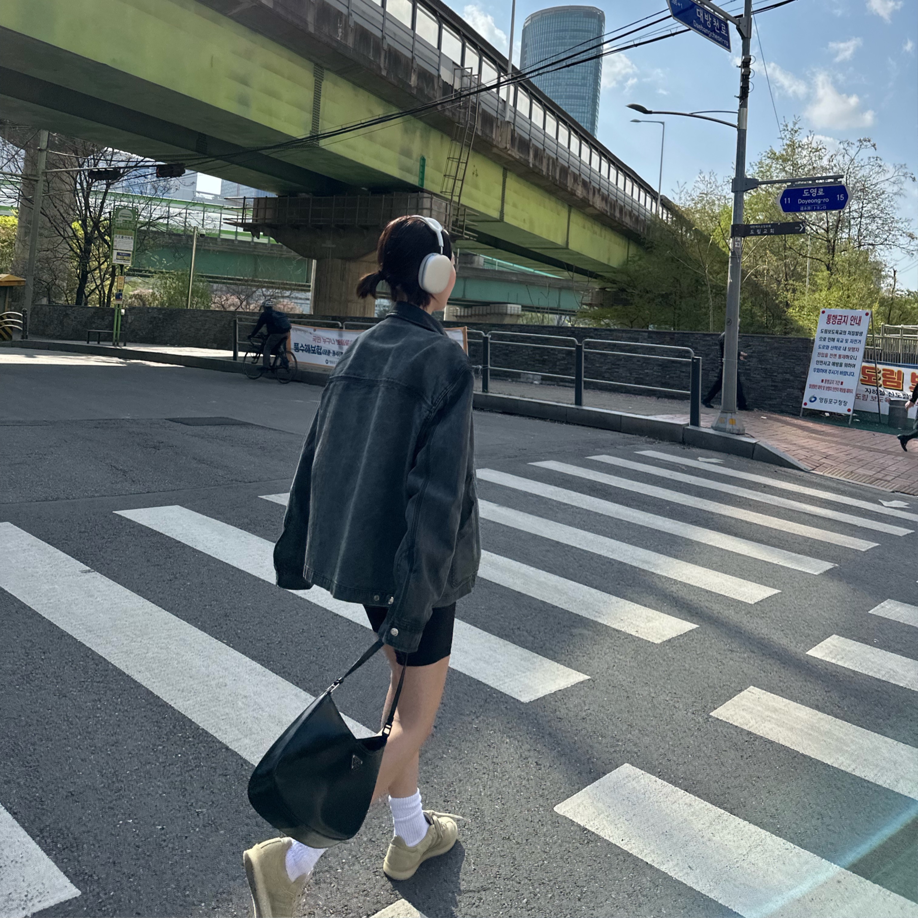 Adidas x Clarks x Ronnie Fieg 8th Street Samba Savannah 착용 스타일