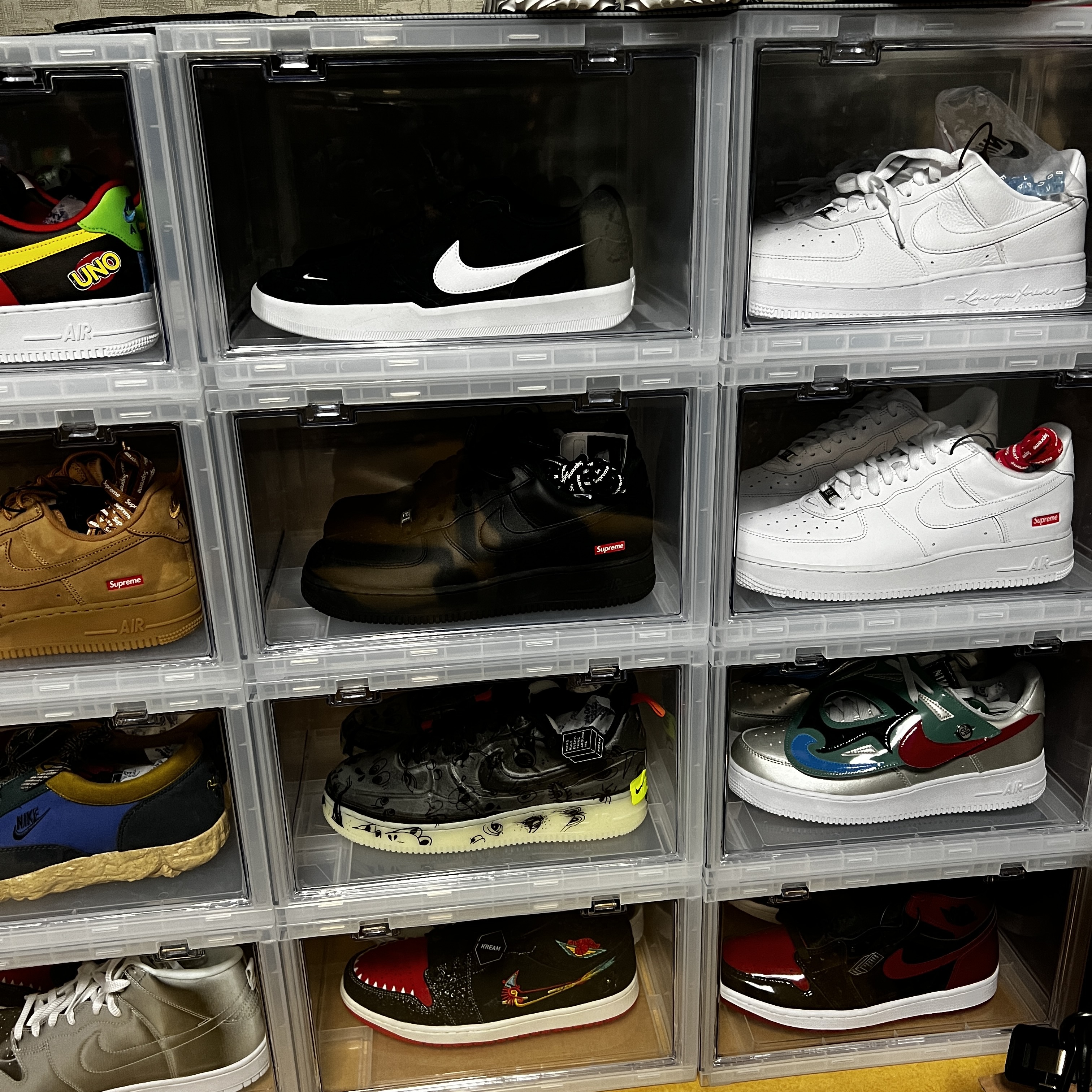 Nike x Supreme Air Force 1 Low Black 착용 스타일 - 4