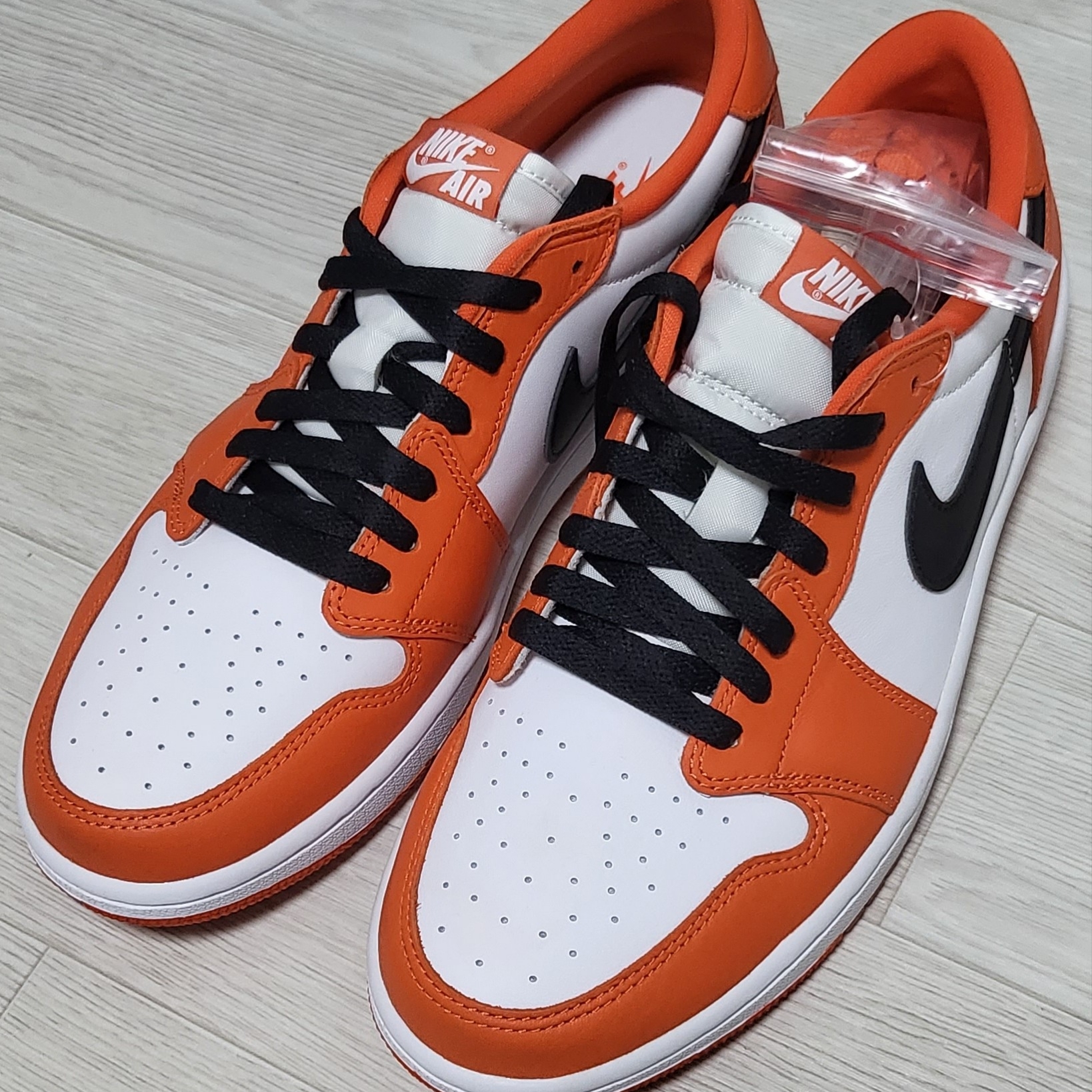 Jordan 1 Retro Low OG Black and Dark Powder Blue, Jordan 1 Retro Low OG Mystic Navy 착용 스타일 - 4