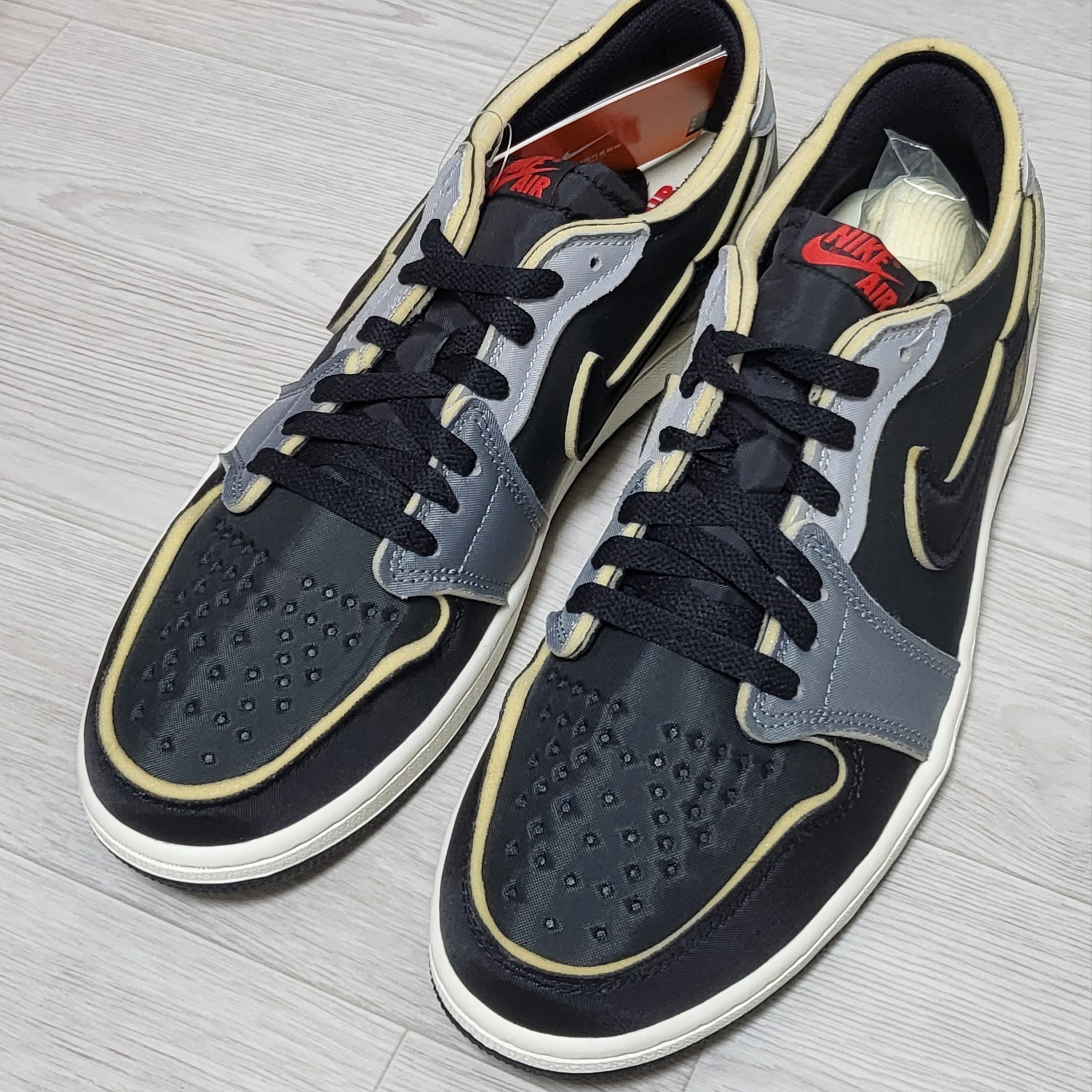 Jordan 1 Retro Low OG Black and Dark Powder Blue, Jordan 1 Retro Low OG Mystic Navy 착용 스타일 - 3