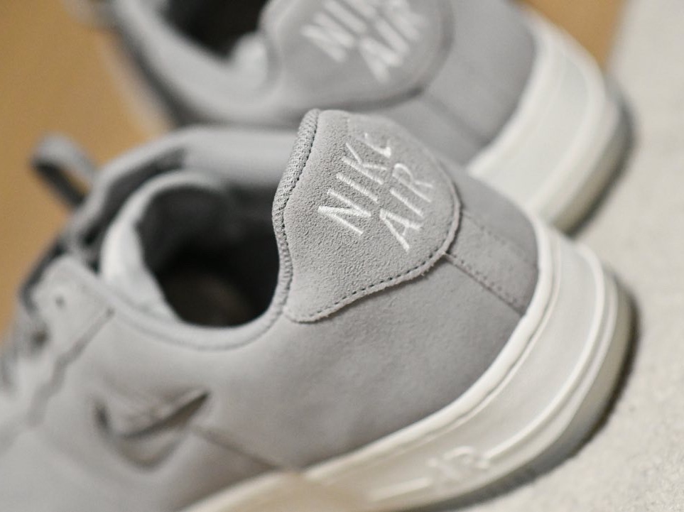 Nike Air Force 1 Low Retro Color of the Month Light Smoke Grey 착용 스타일 - 3