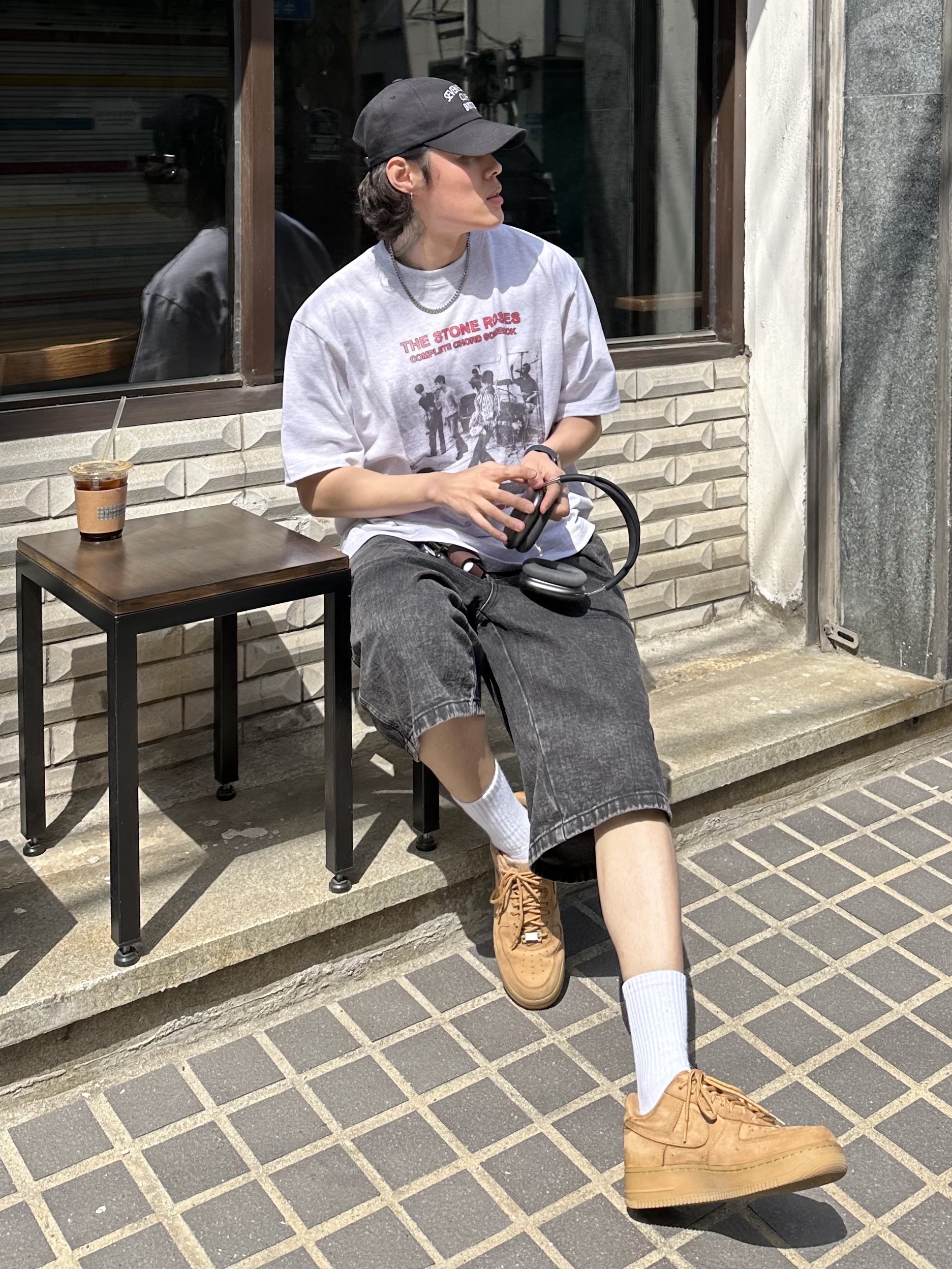 Nike x Supreme Air Force 1 Low Flax, Apple AirPods Max Lightning Space Gray (Korean Ver.) 착용 스타일 - 5