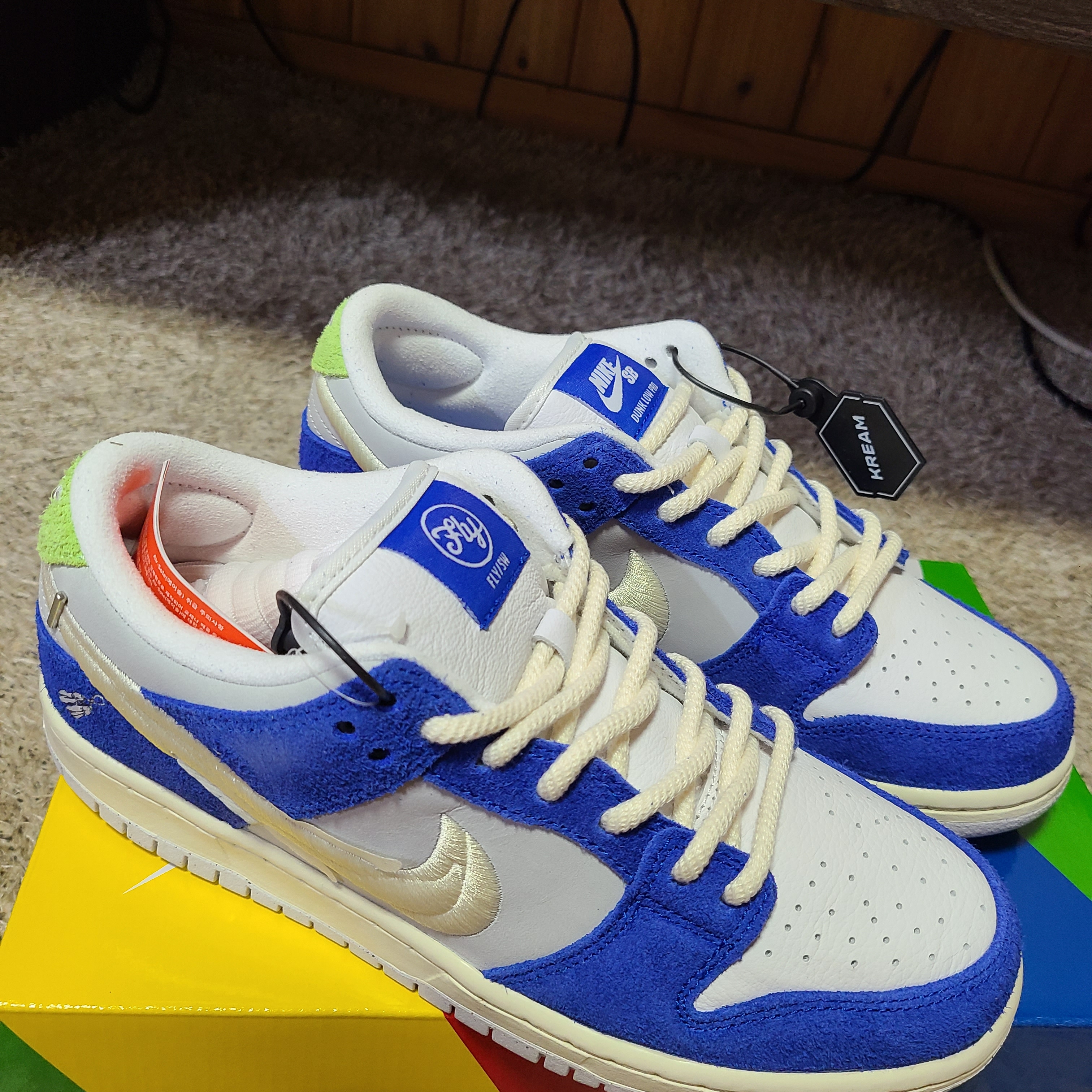 Nike x Fly Streetwear SB Dunk Low Pro Gardenia 착용 스타일