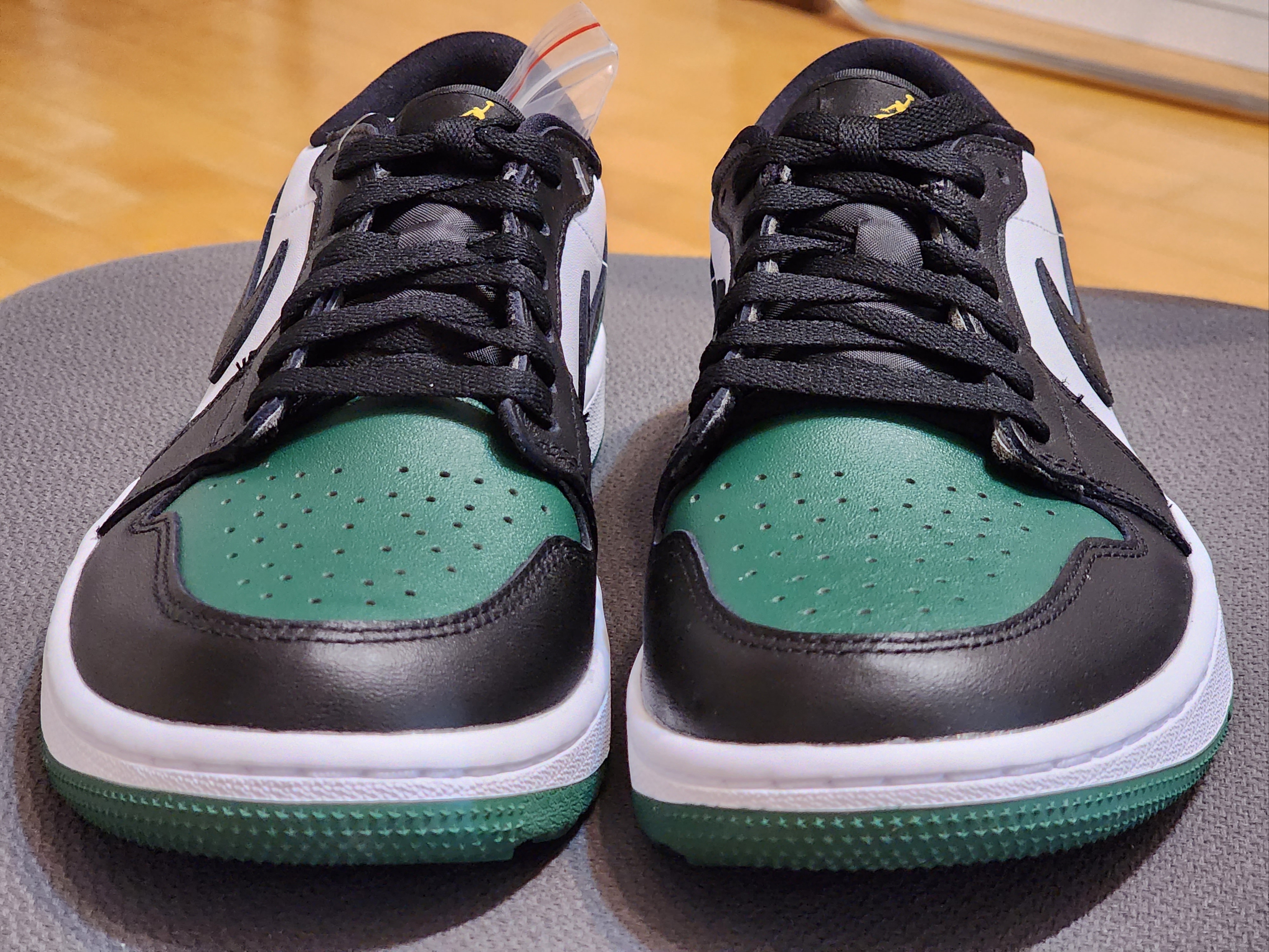 Jordan 1 Low Golf Noble Green 착용 스타일 - 2
