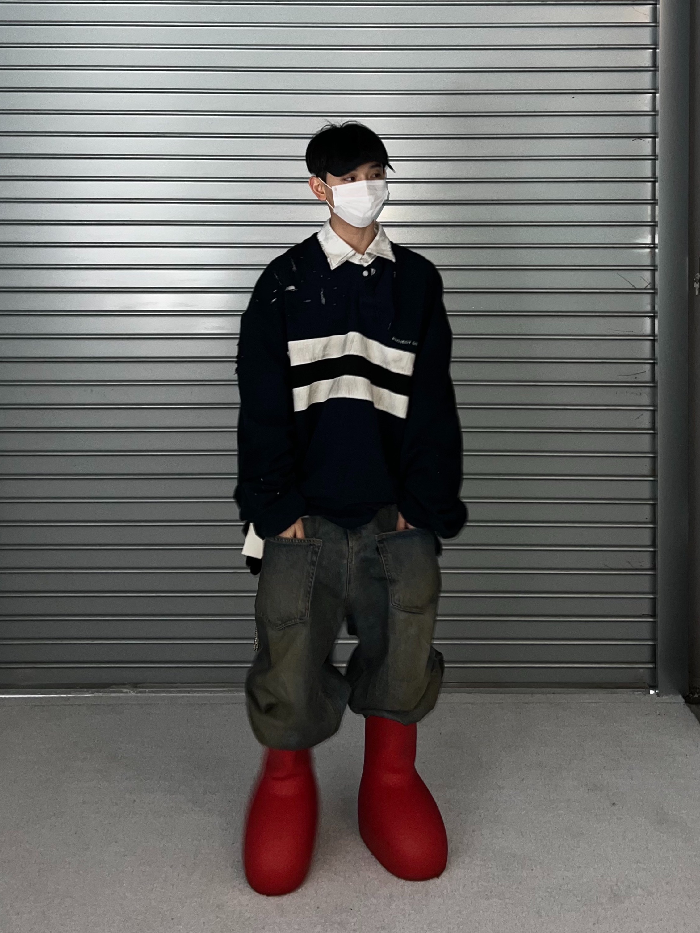 Project G/R Bullied Polo Shirts Navy, Project G/R Coated Backward Denim Pants Blue 착용 스타일 - 1