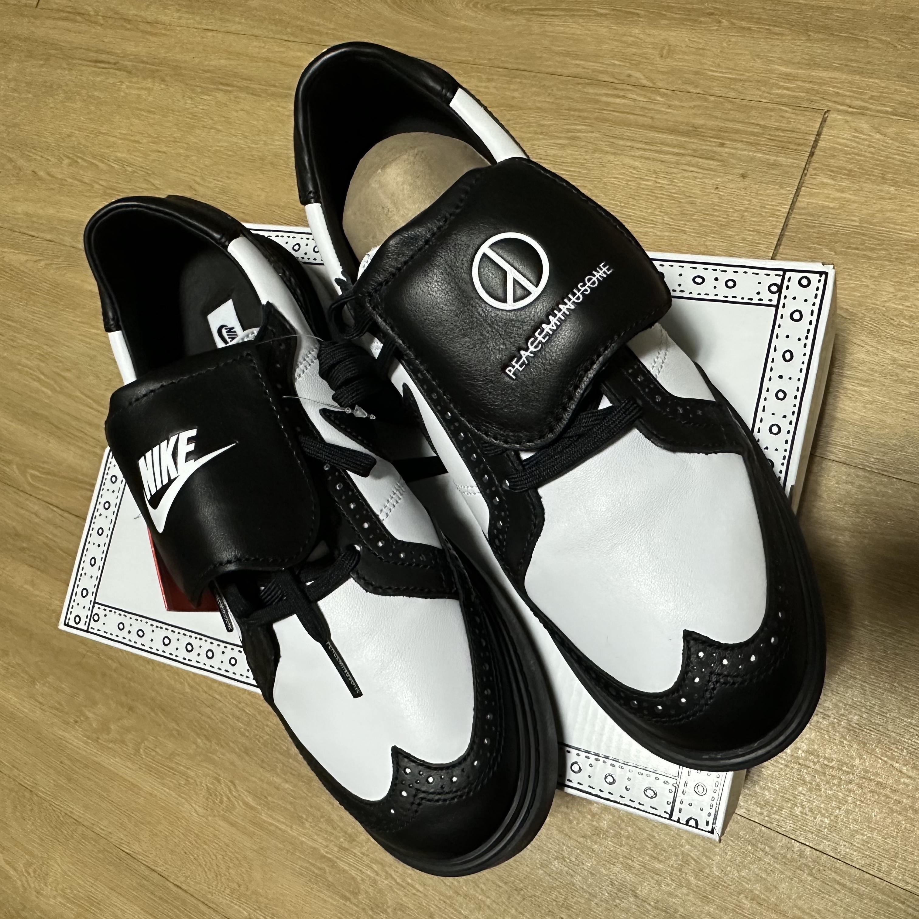 Nike x Peaceminusone Kwondo1 Black and White 착용 스타일