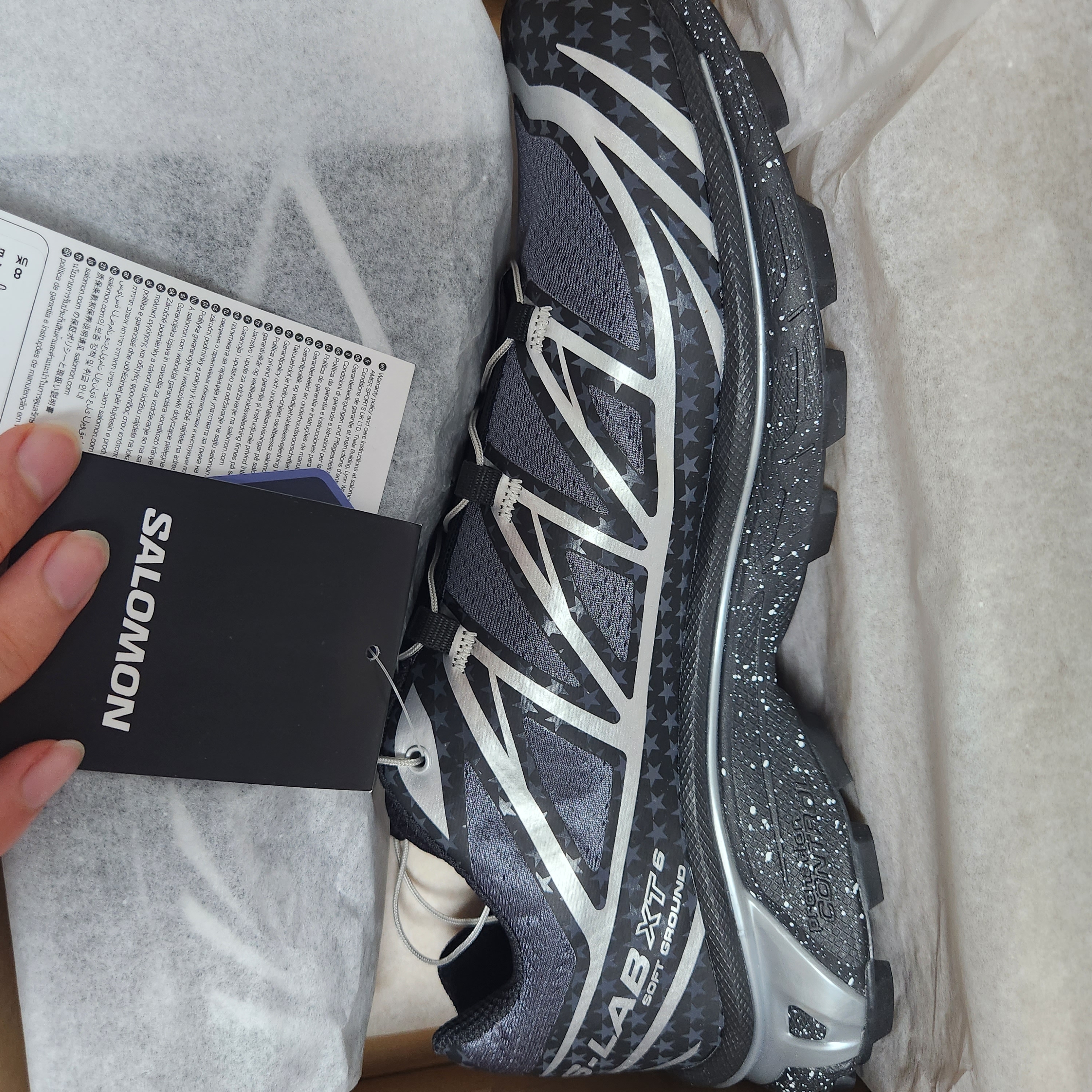 Salomon x Atmos XT-6 Black Silver 착용 스타일 - 2