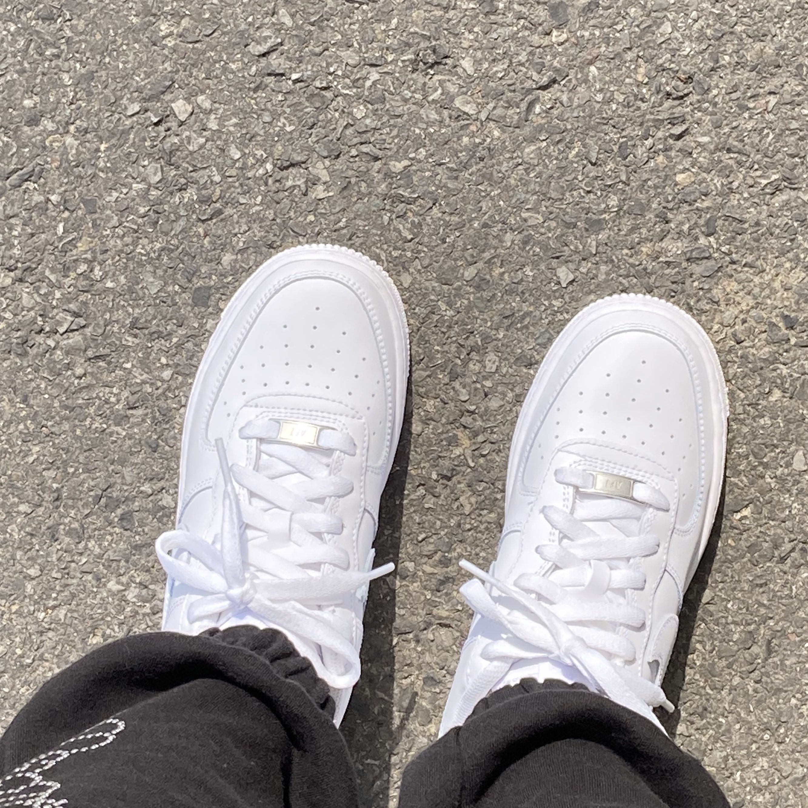 (GS) Nike Air Force 1 LE White 착용 스타일