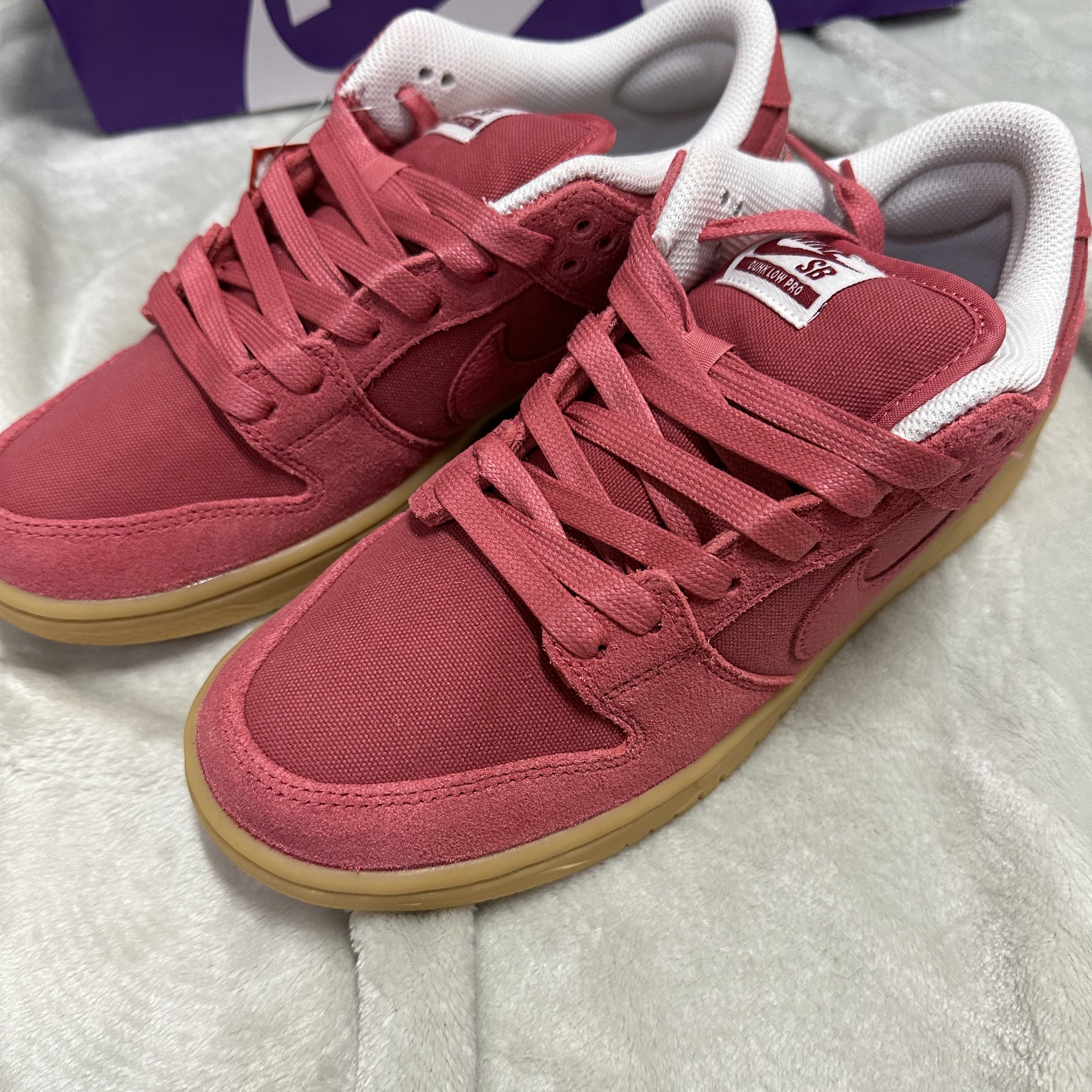 Nike SB Dunk Low Adobe 착용 스타일 - 2