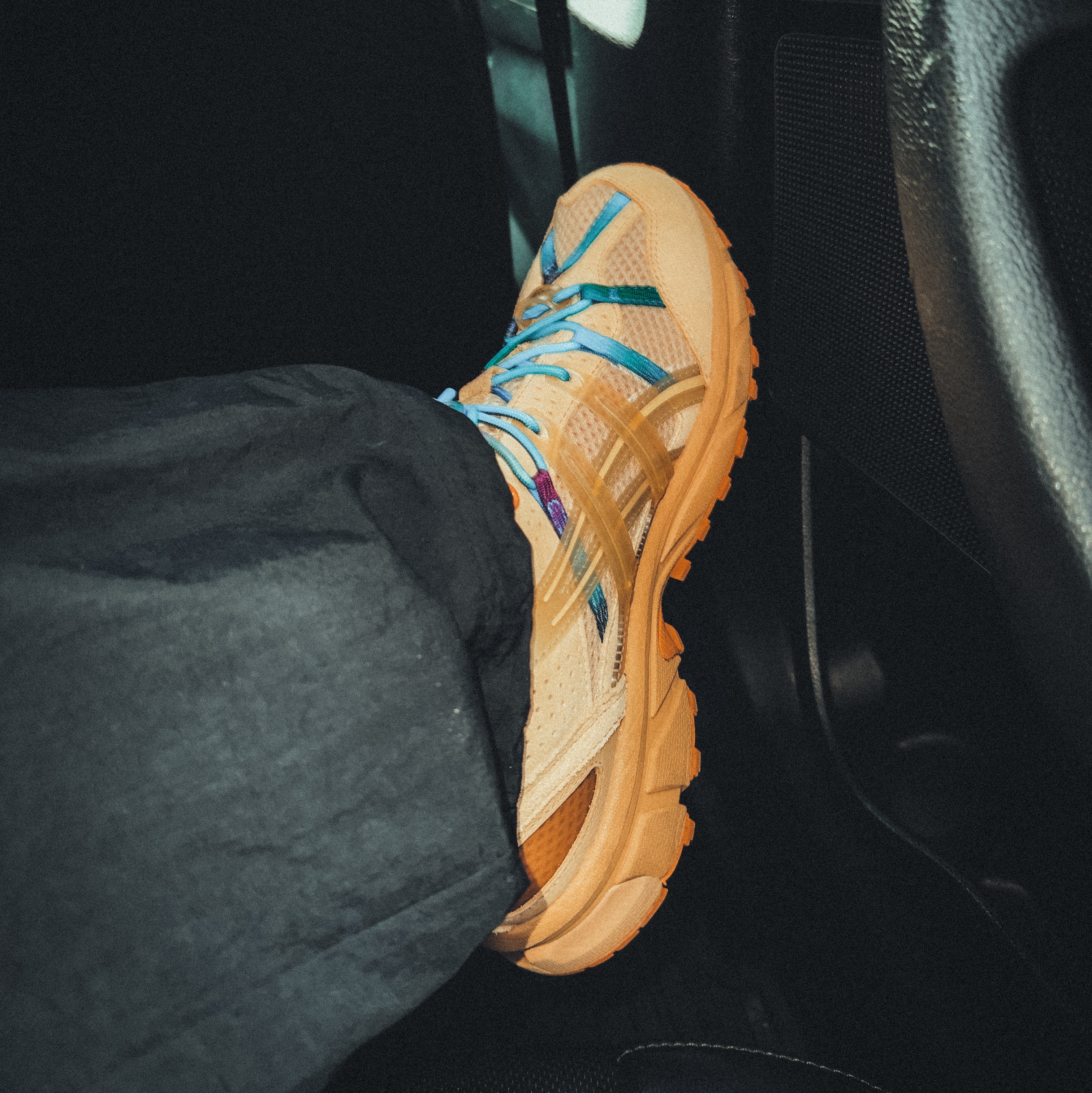 Asics x A.P.C. Gel-Sonoma 15-50 Beige 착용 스타일