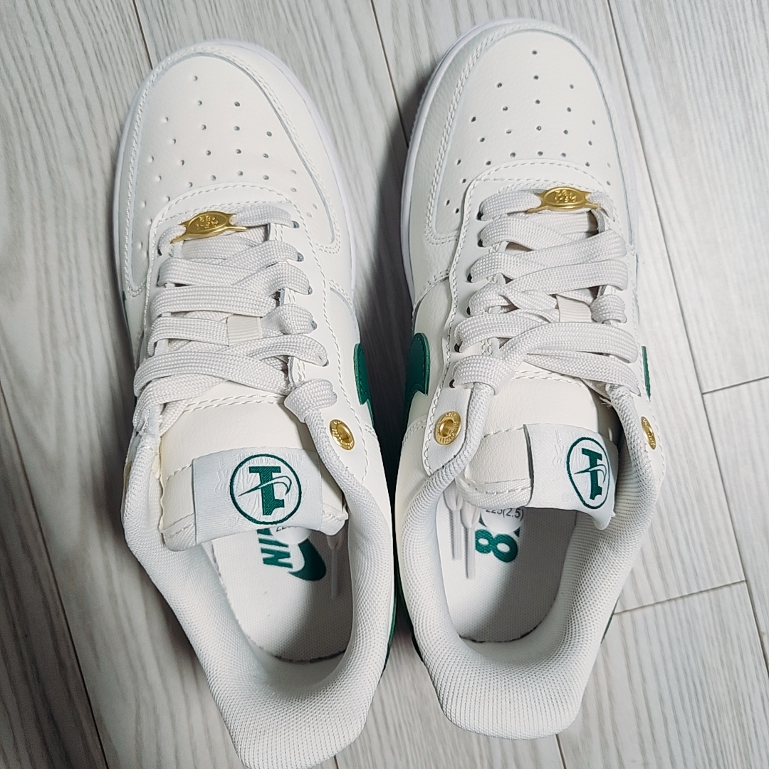 (W) Nike Air Force 1 '07 SE 40th Anniversary Join Forces Sail Malachite 착용 스타일 - 1