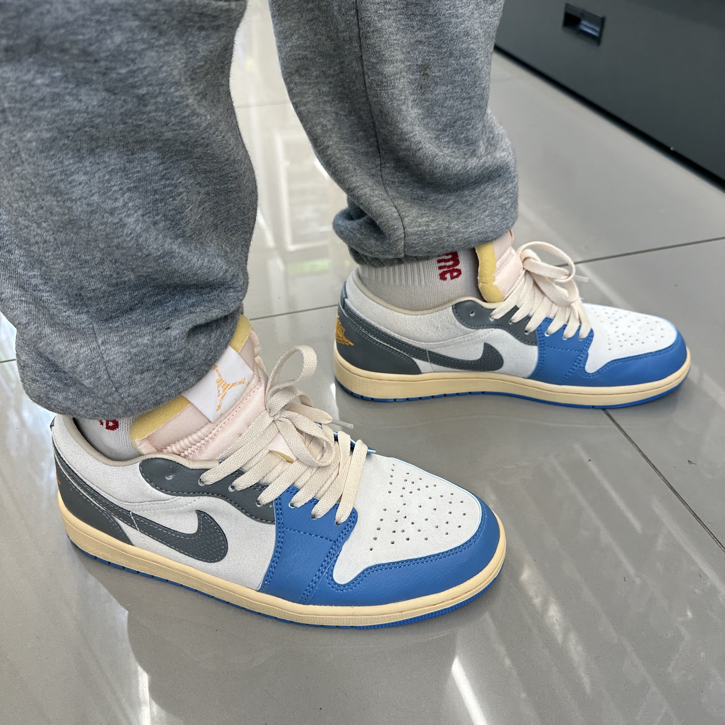 Jordan 1 Low SE Tokyo 96 착용 스타일