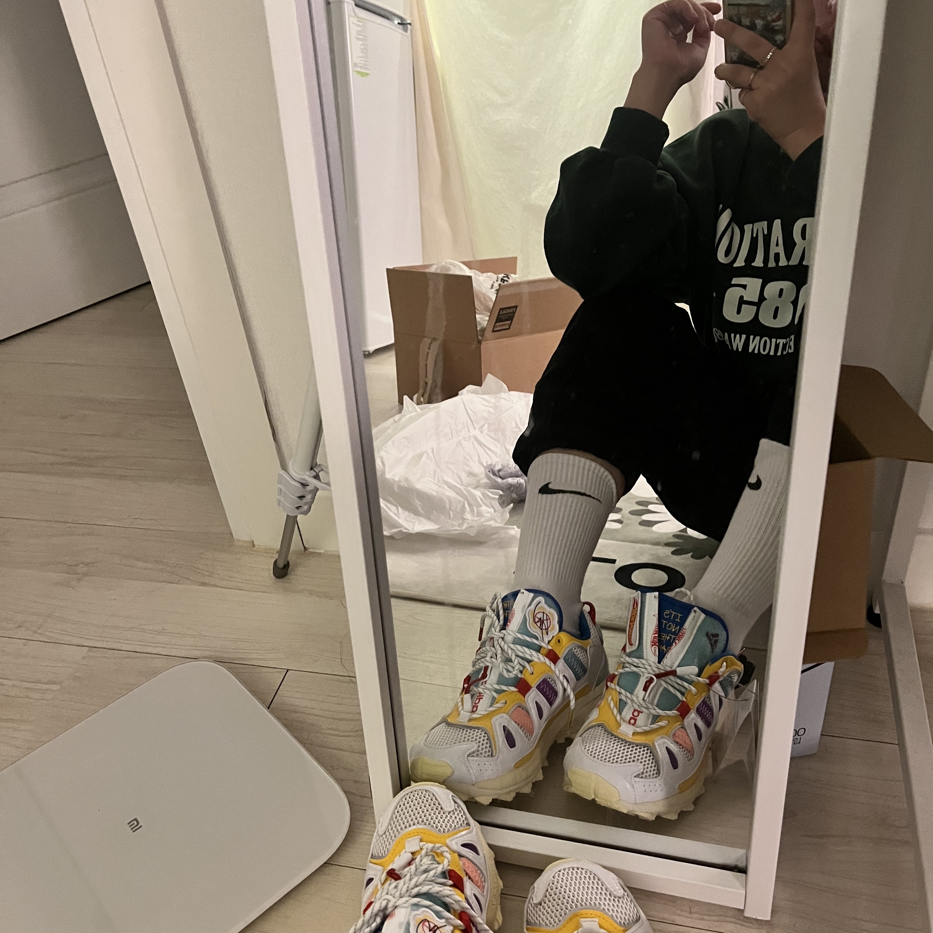 Adidas x Sean Wotherspoon x Hot Wheels Superturf Adventure White Bold Gold 착용 스타일 - 2