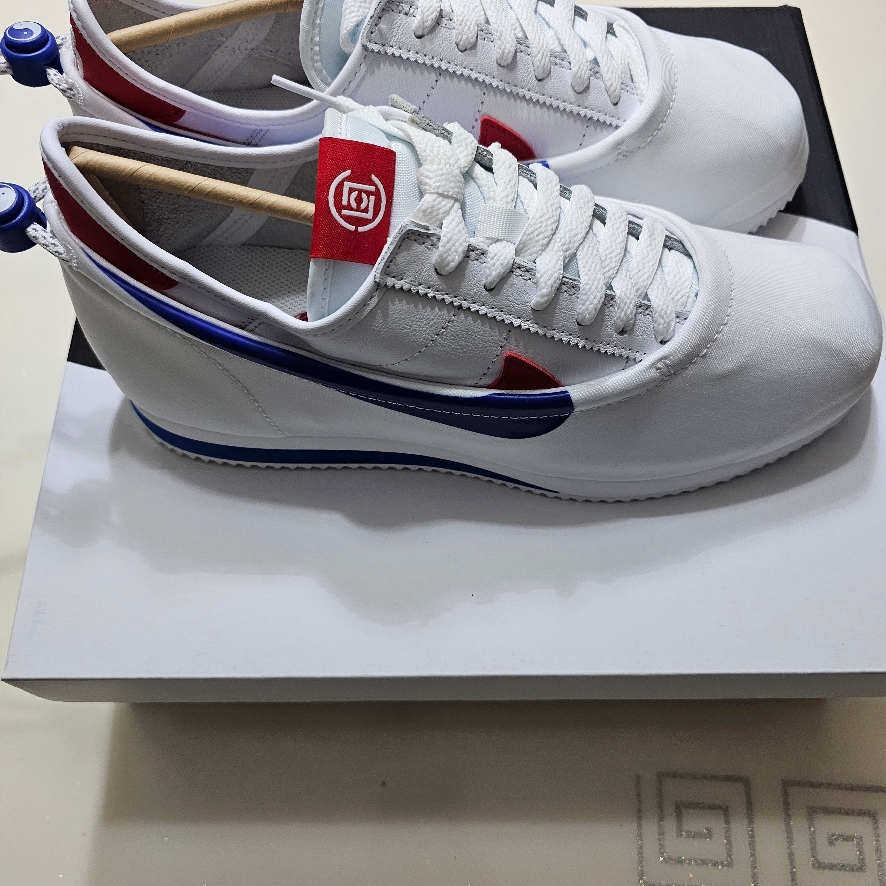 Nike x Clot Cortez SP White and Game Royal 착용 스타일 - 3