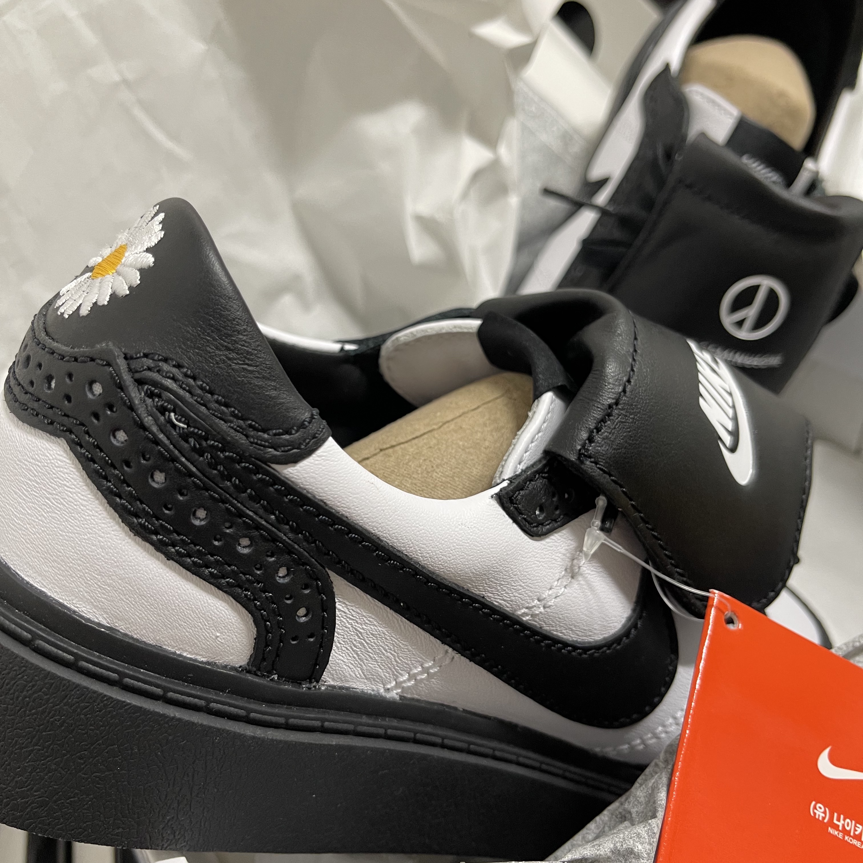 Nike x Peaceminusone Kwondo1 Black and White 착용 스타일 - 1