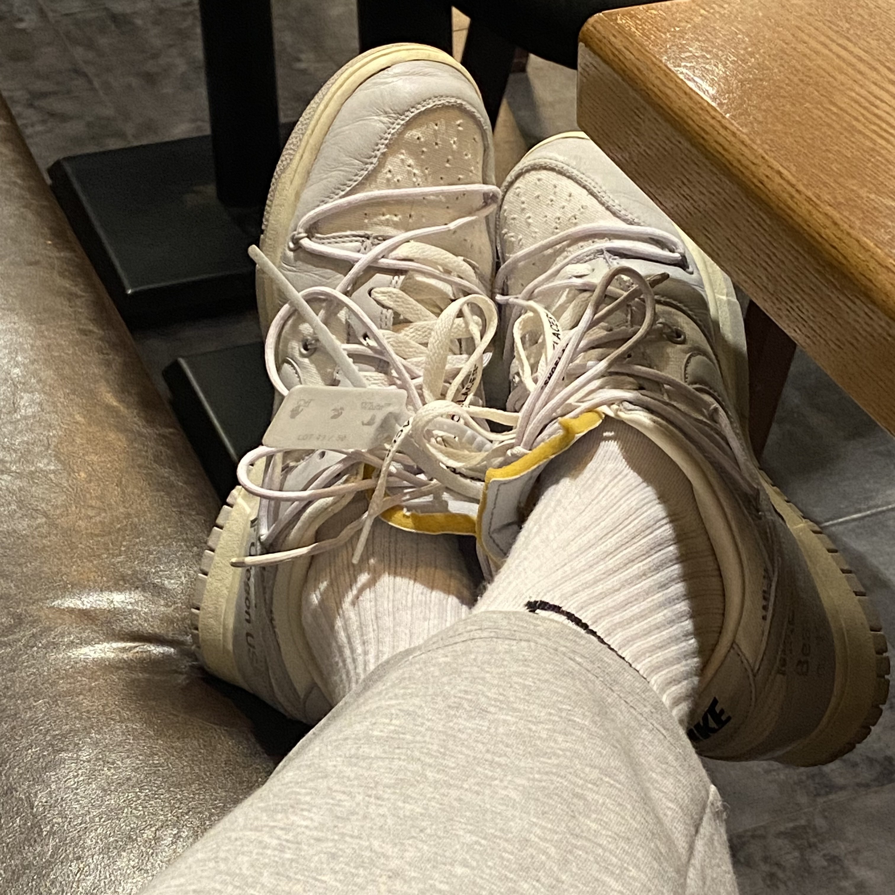 Nike x Off-White Dunk Low The 50 - Lot 49, Off-White x Amore Pacific Play Kit 착용 스타일 - 1